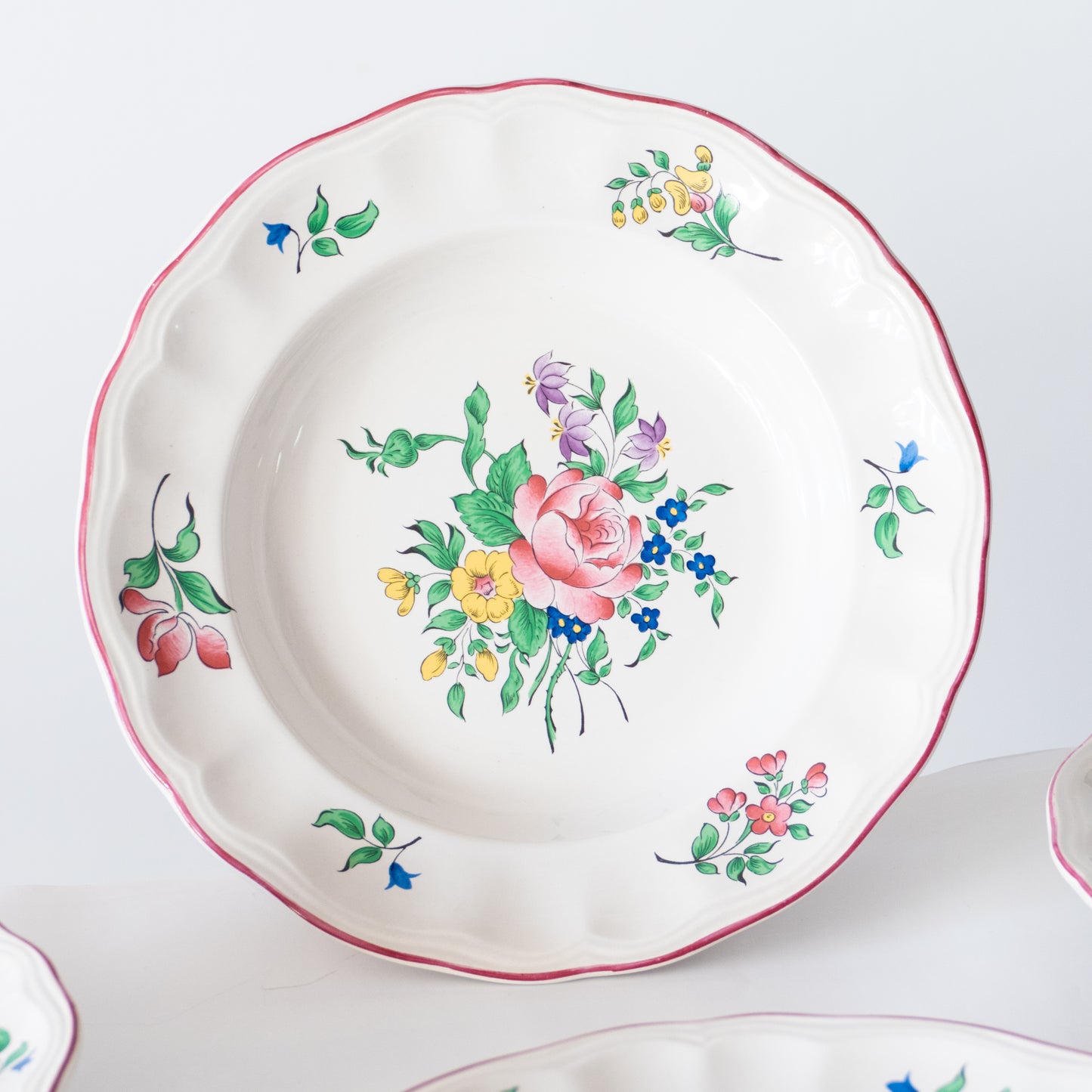 8 assiettes creuses KG Lunéville "Réverbère"