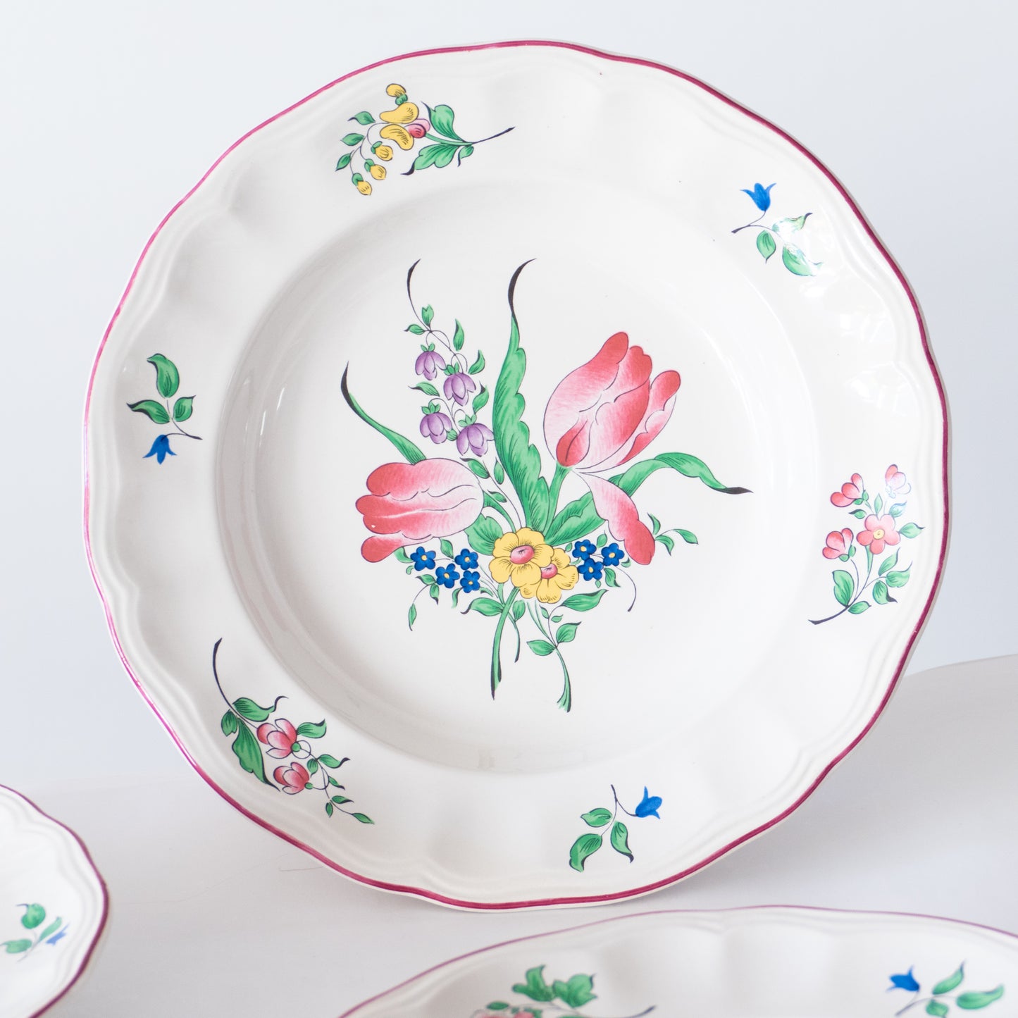 8 assiettes creuses KG Lunéville "Réverbère"