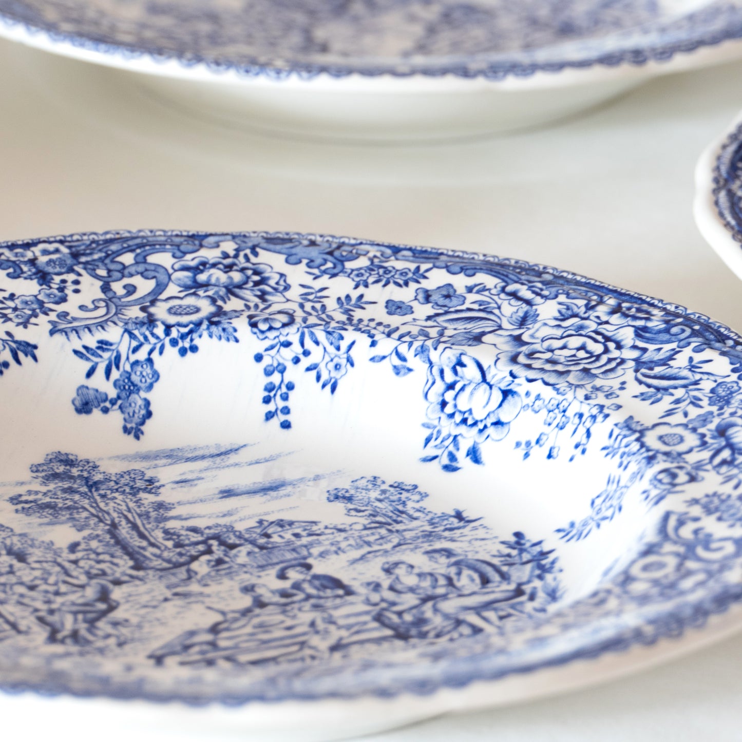 6 assiettes creuses KG Lunéville - bleues