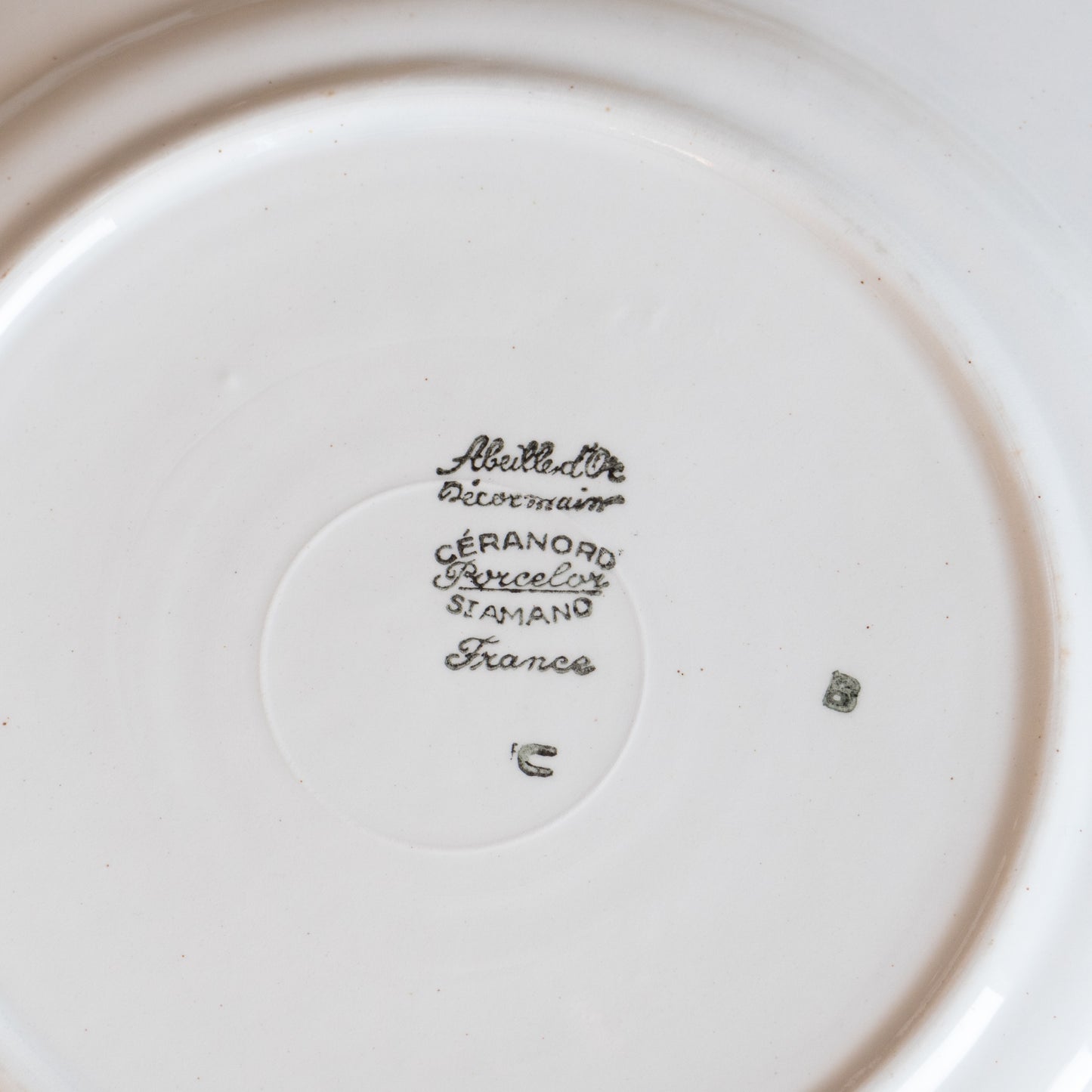 6 assiettes plates St Amand - Abeille d'or