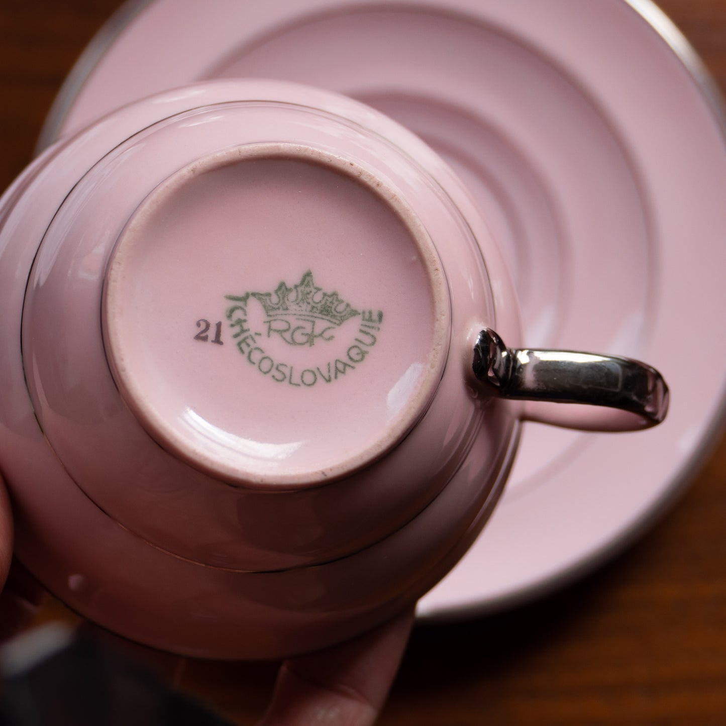 6 tasses en porcelaine Art Deco signées RGK