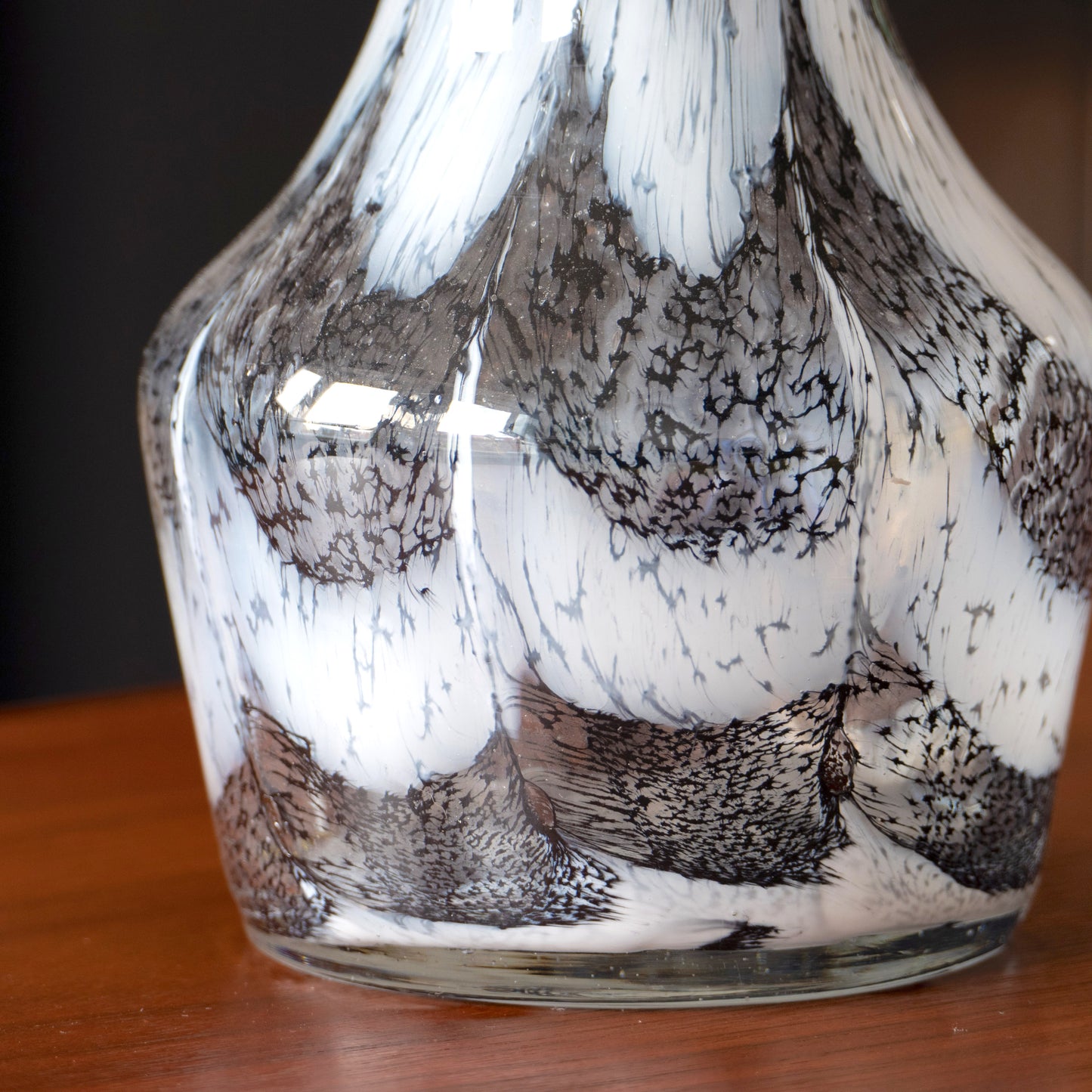 Vase Murano noir et blanc