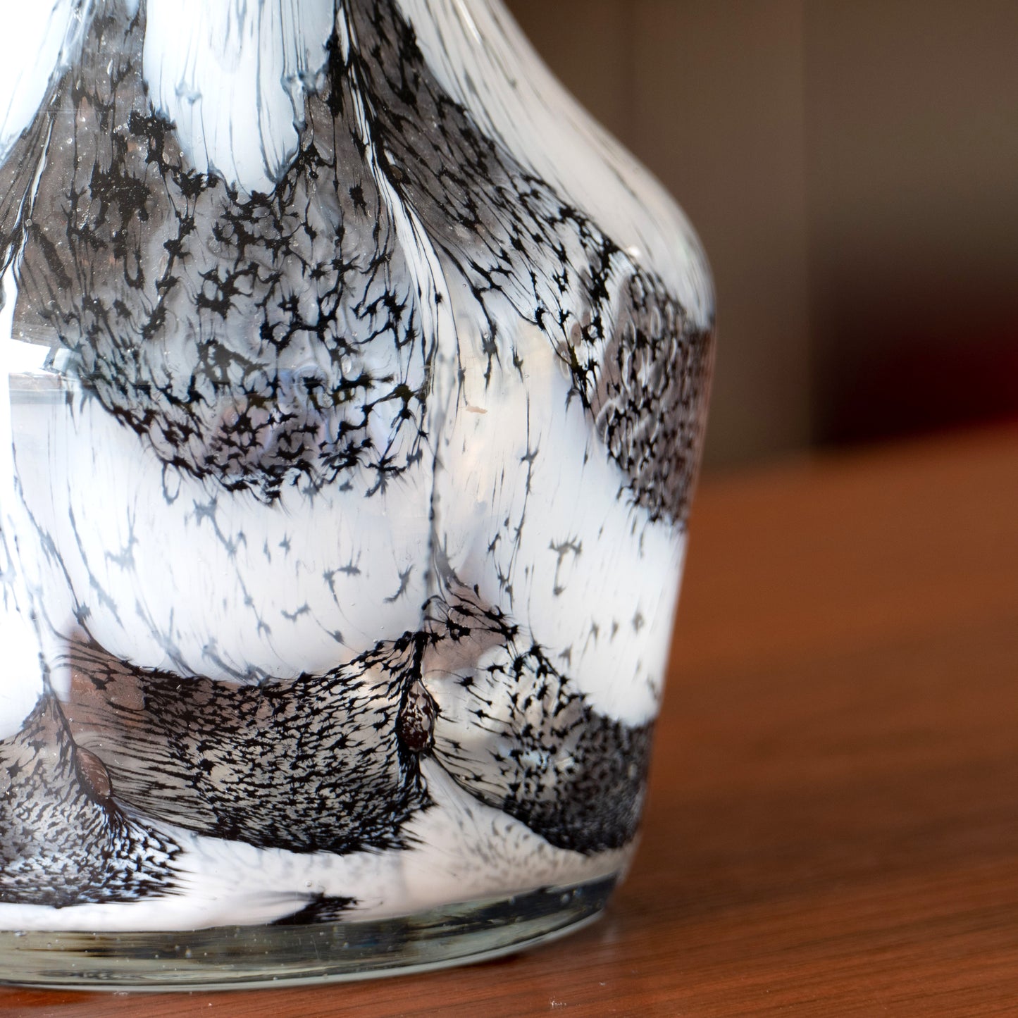 Vase Murano noir et blanc