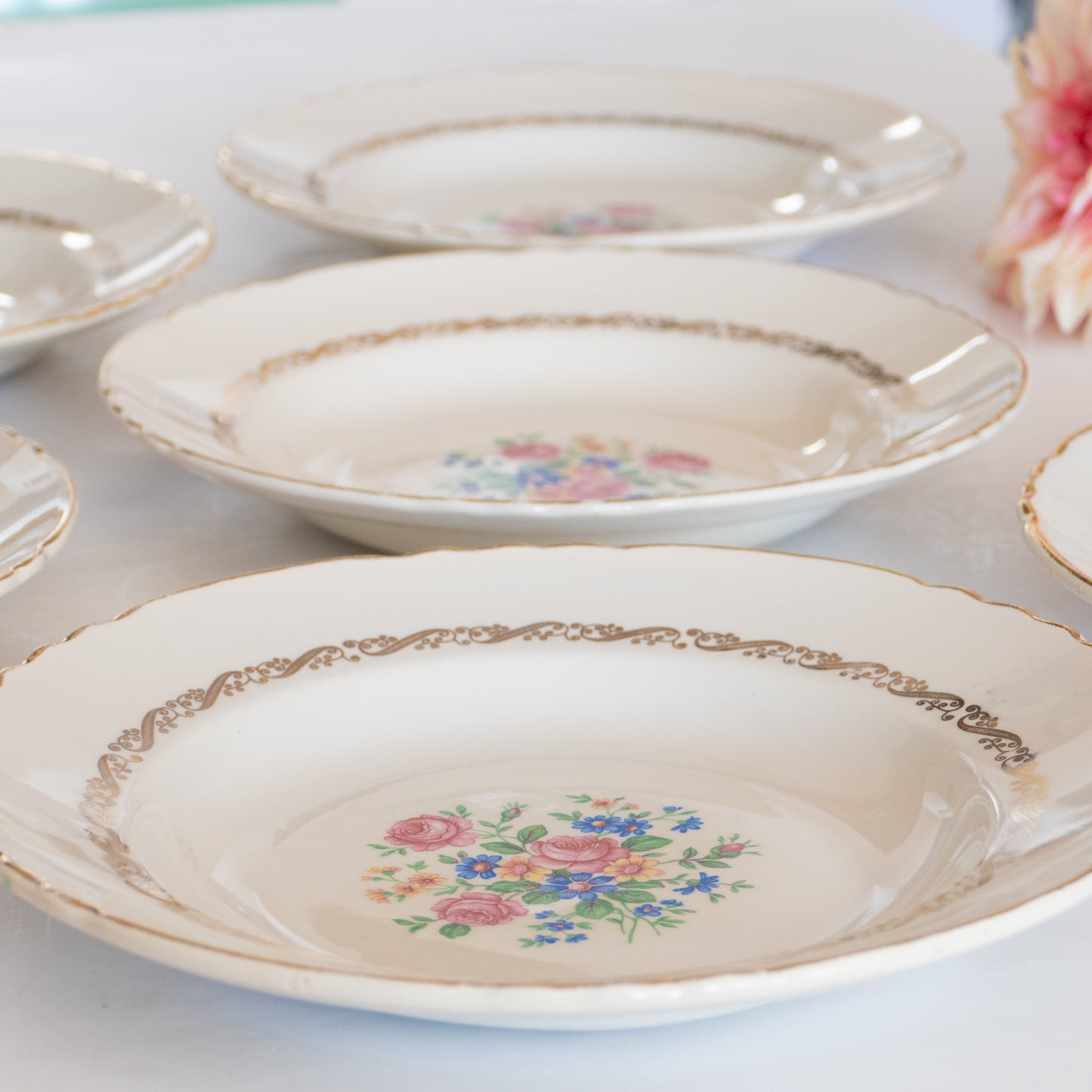 6 assiettes creuses fleuries Moulin des Loups Orchies