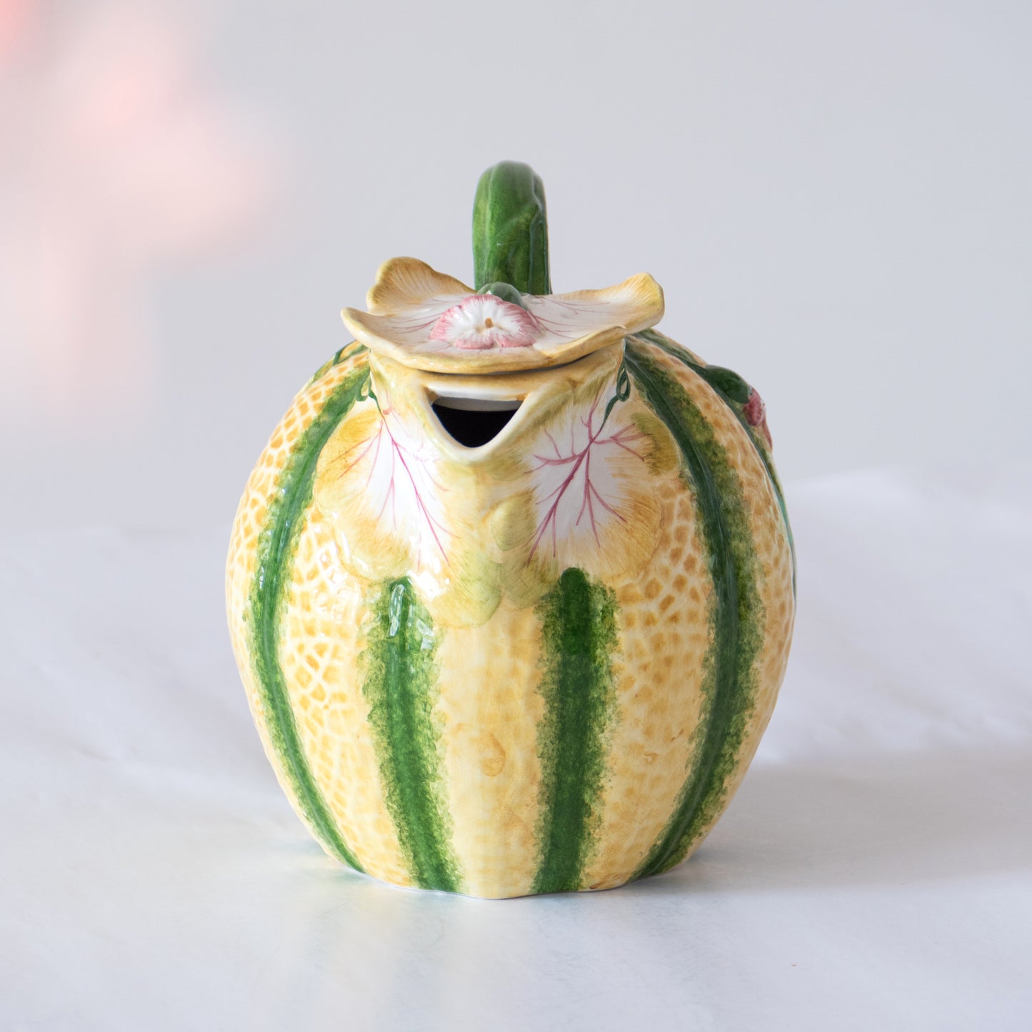 Carafe en barbotine melon