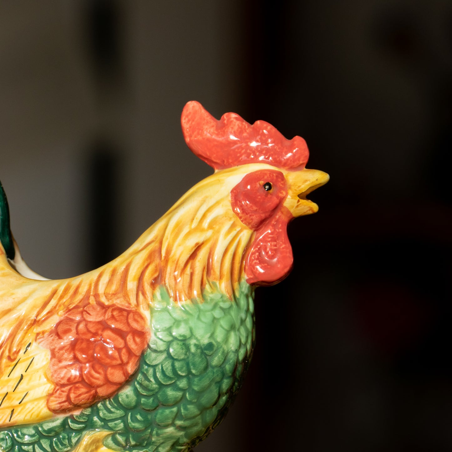 Pichet coq en barbotine