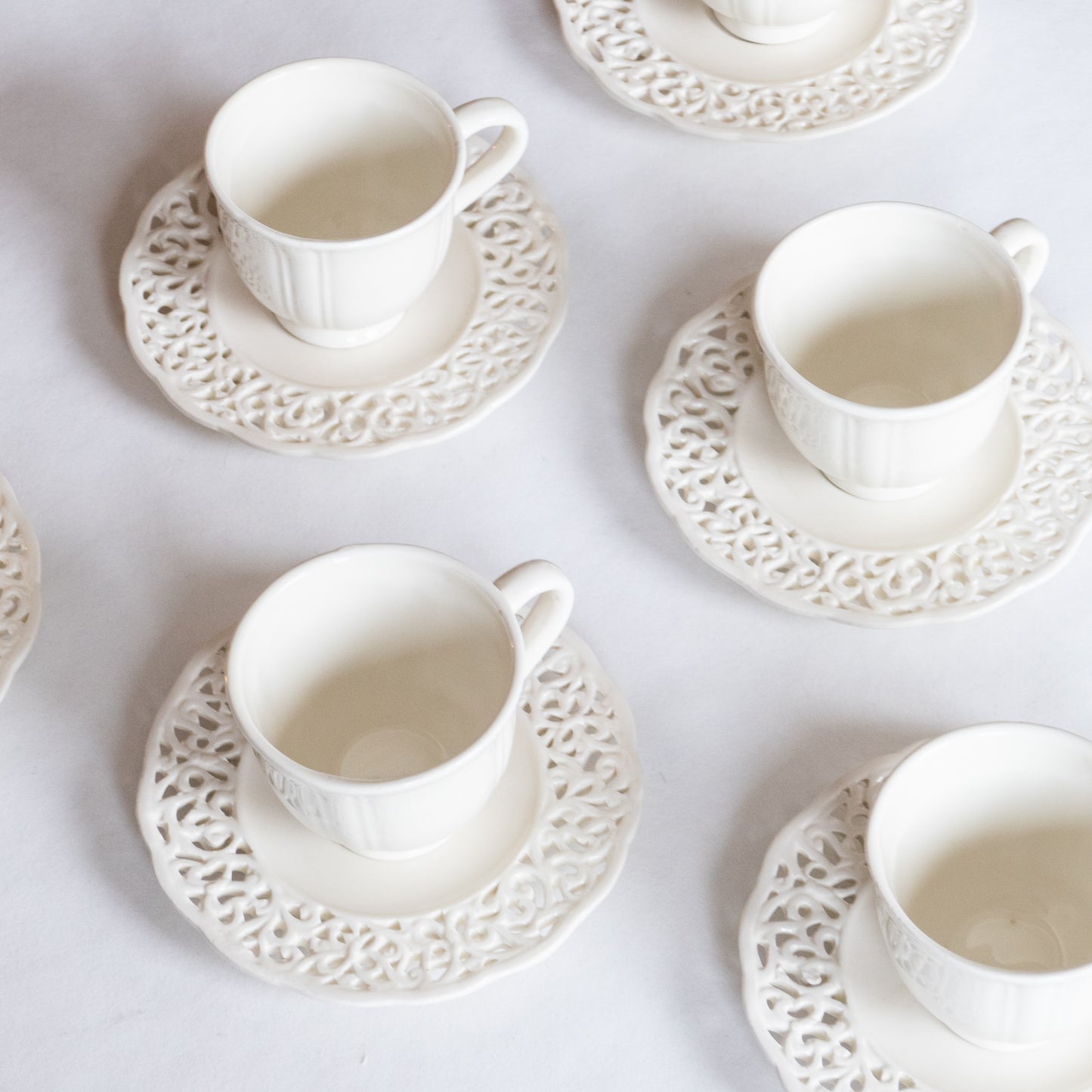 7 tasses en céramique ajourée dentelle