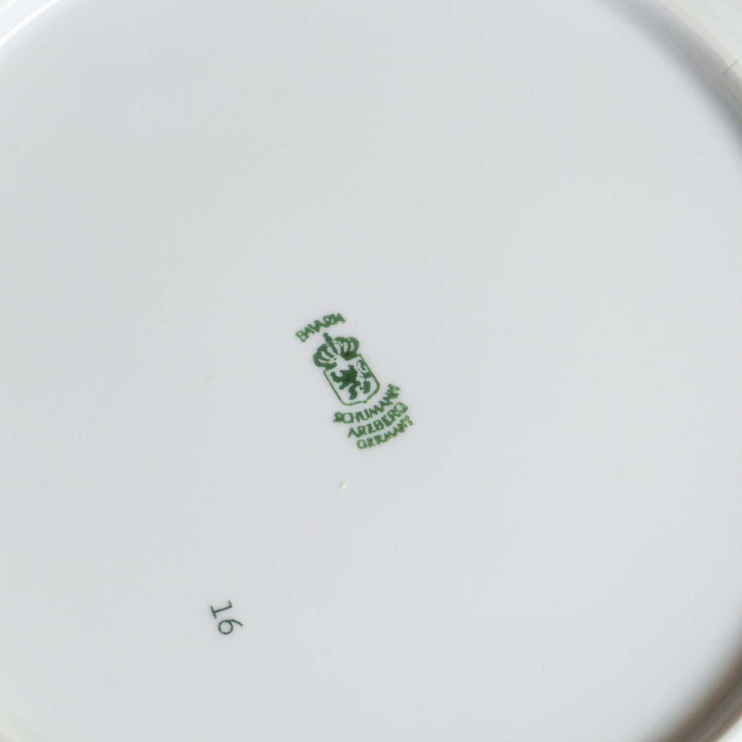 6 assiettes plates en porcelaine Schumann Arzberg