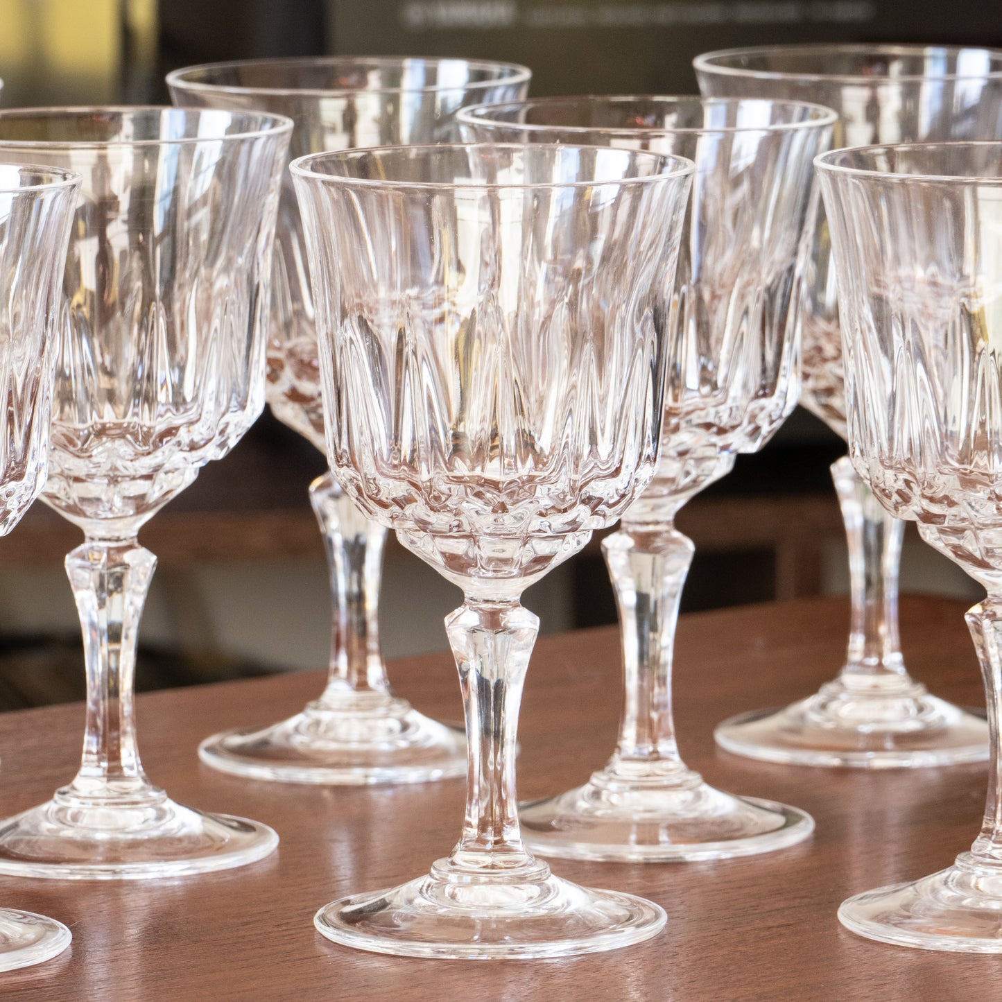 9 verres à pied en cristal
