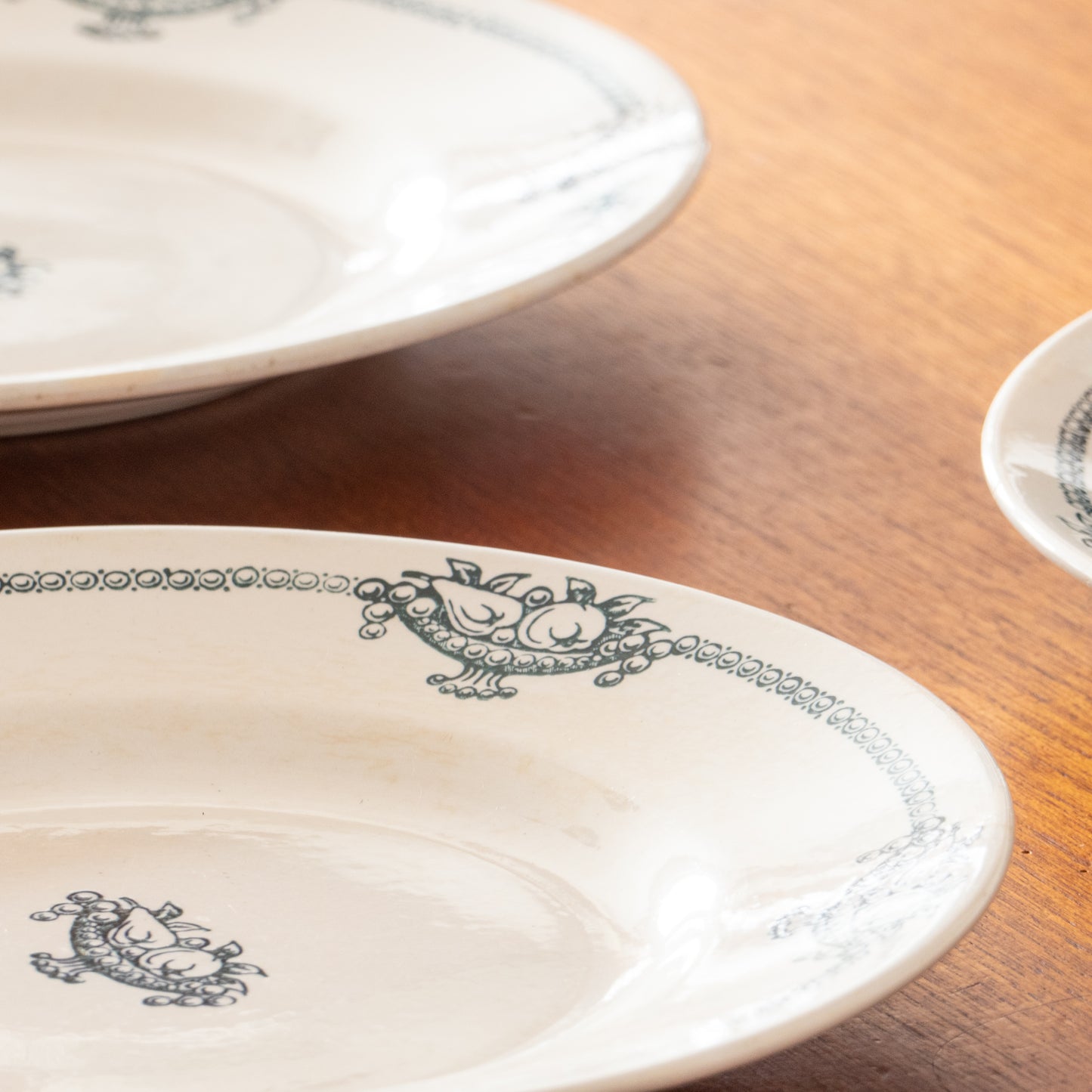 6 assiettes terre de fer St Amand