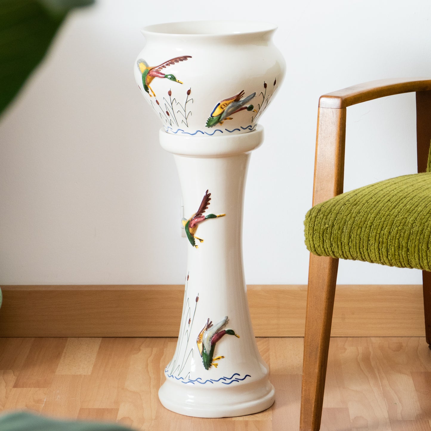 Colonne et cache-pot en faïence canard