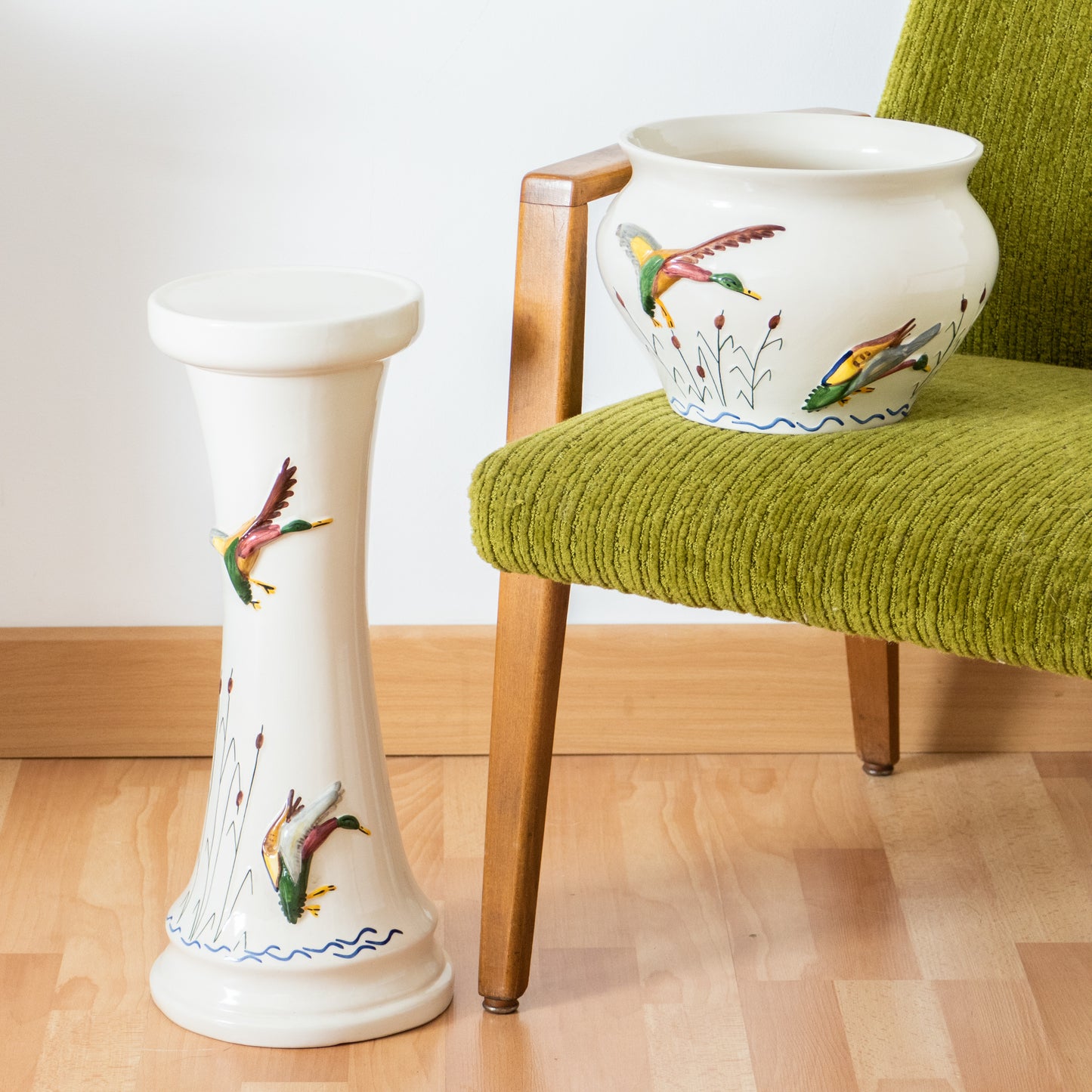 Colonne et cache-pot en faïence canard