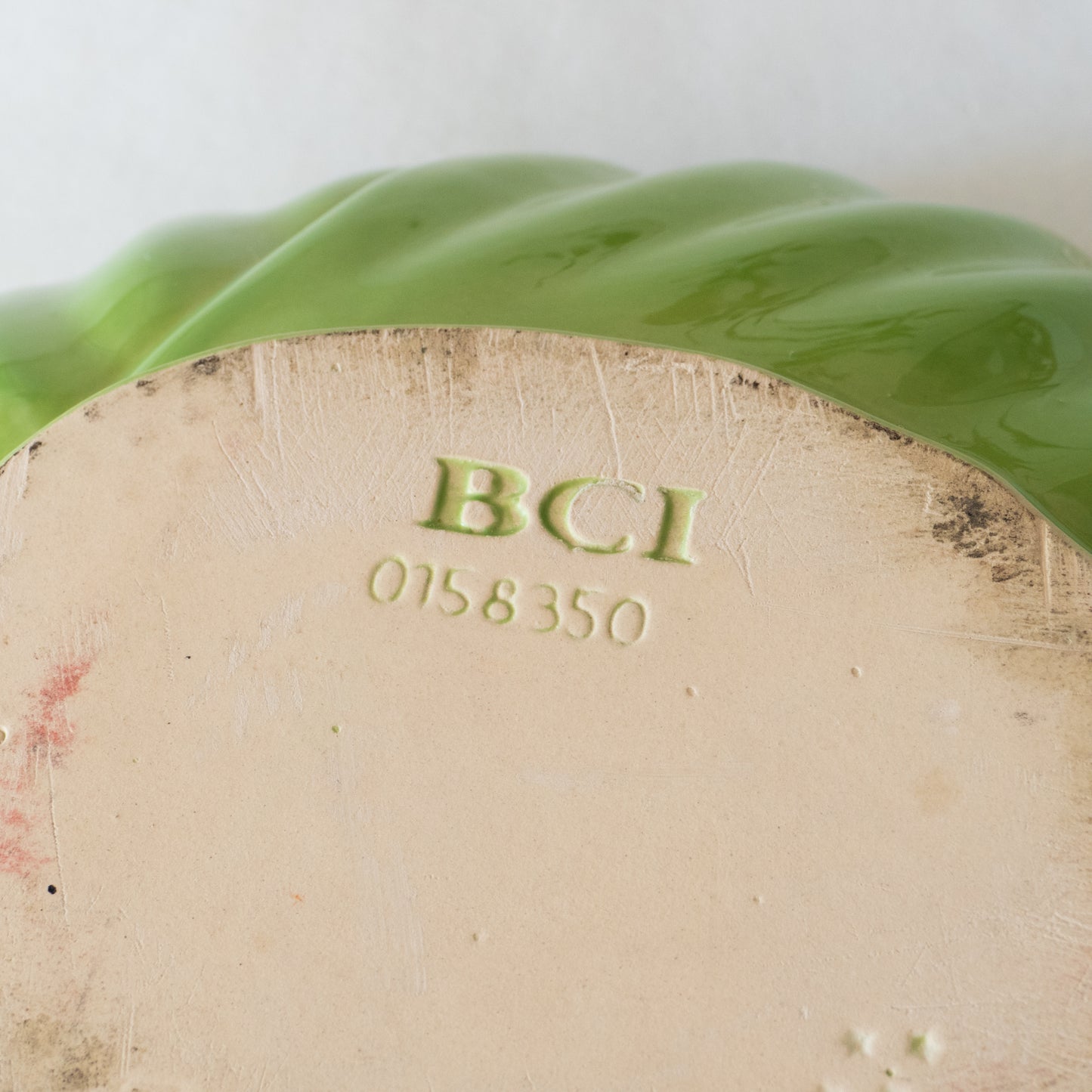 Grand saladier breton signé BCI - forme de laitue