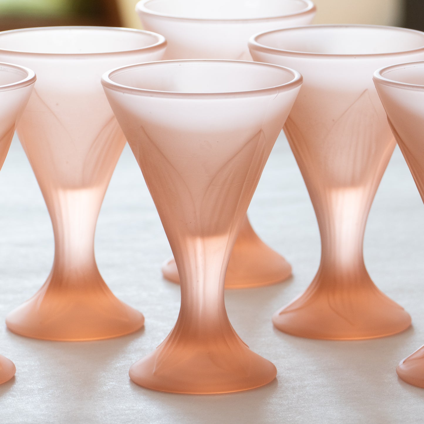 6 verres roses dépolis