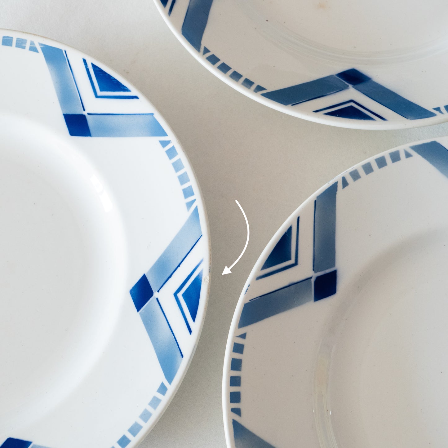 4 assiettes terre de fer Moulin des Loups "Pax"