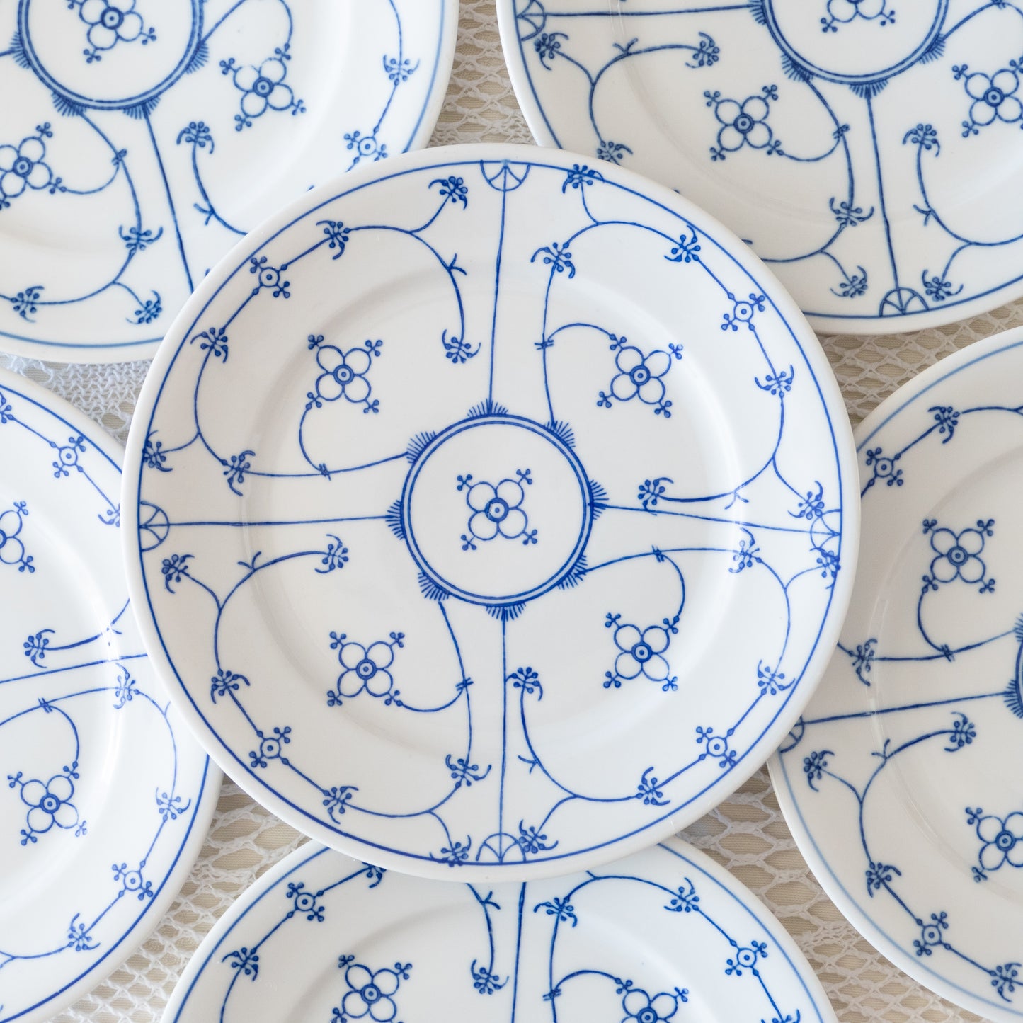 6 assiettes à dessert en porcelaine de Bavière "Saks"