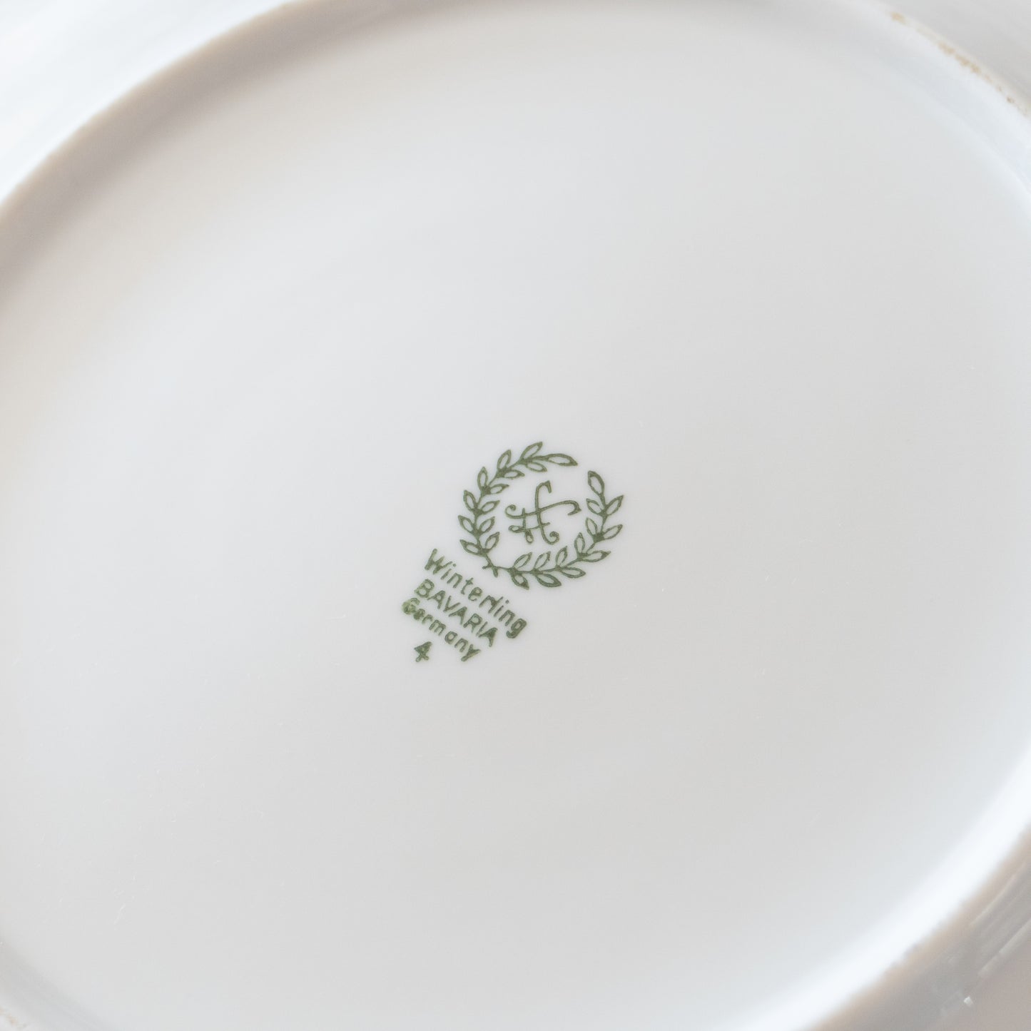 6 assiettes à dessert en porcelaine de Bavière "Saks"