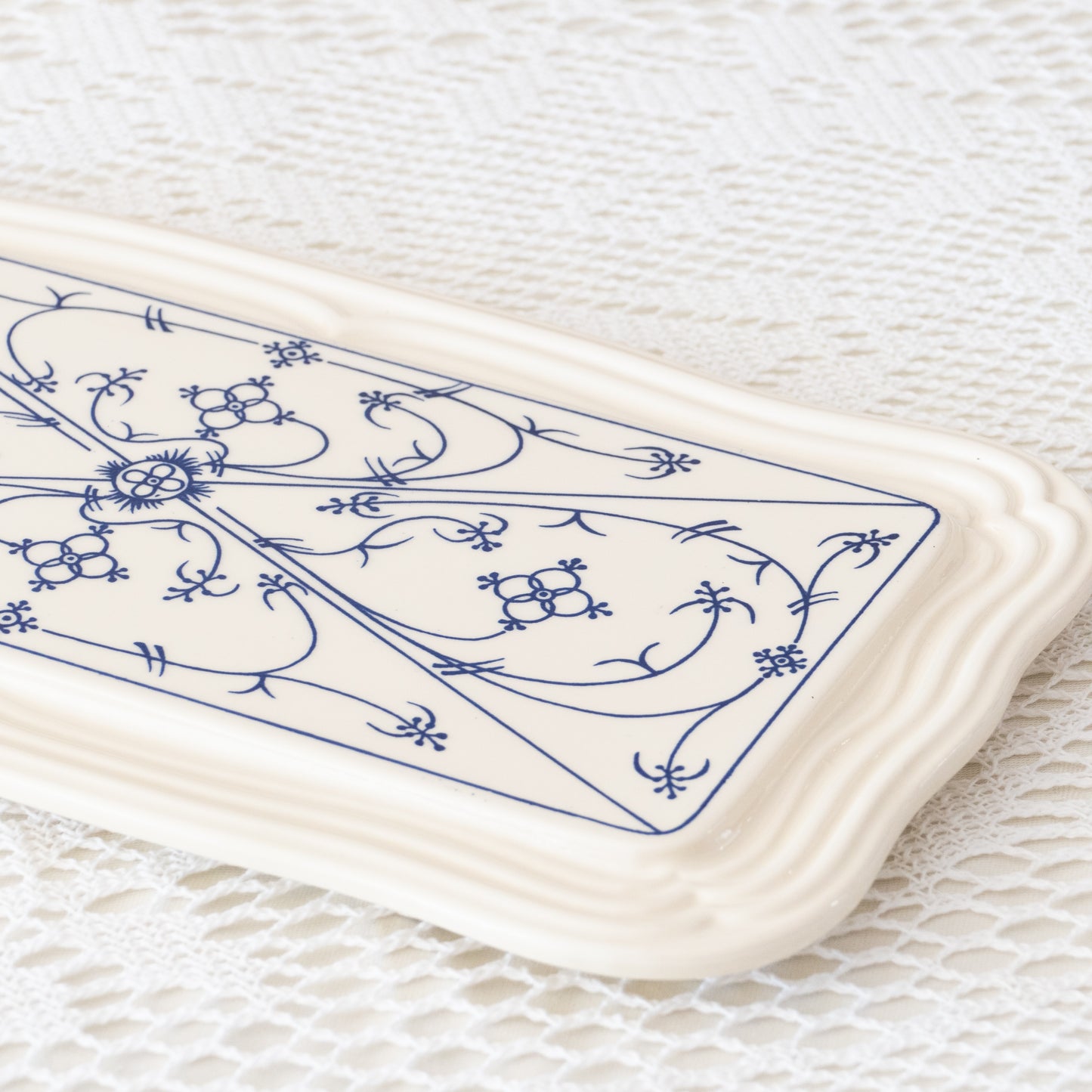 Plat à cake en porcelaine Herbolzheim "Saks"