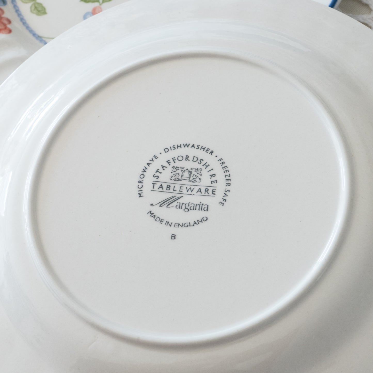 6 assiettes Staffordshire "Margarita"