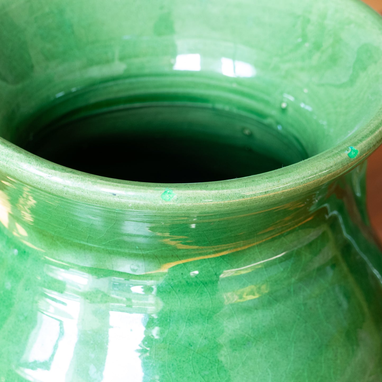 Grande carafe émaillée vert sapin