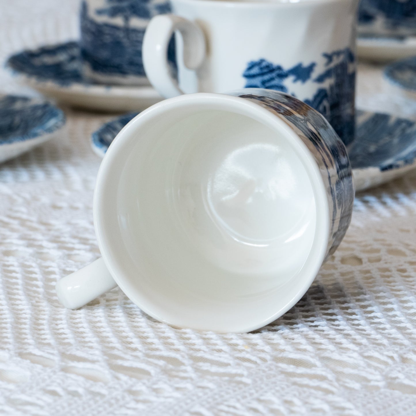 6 tasses en porcelaine anglaise Royal Wessex