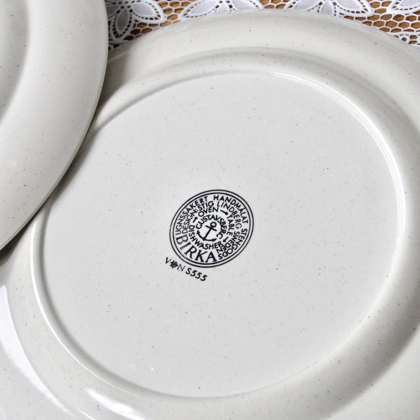 6 assiettes en grès Gustavsberg Stig Lindberg "Birka"