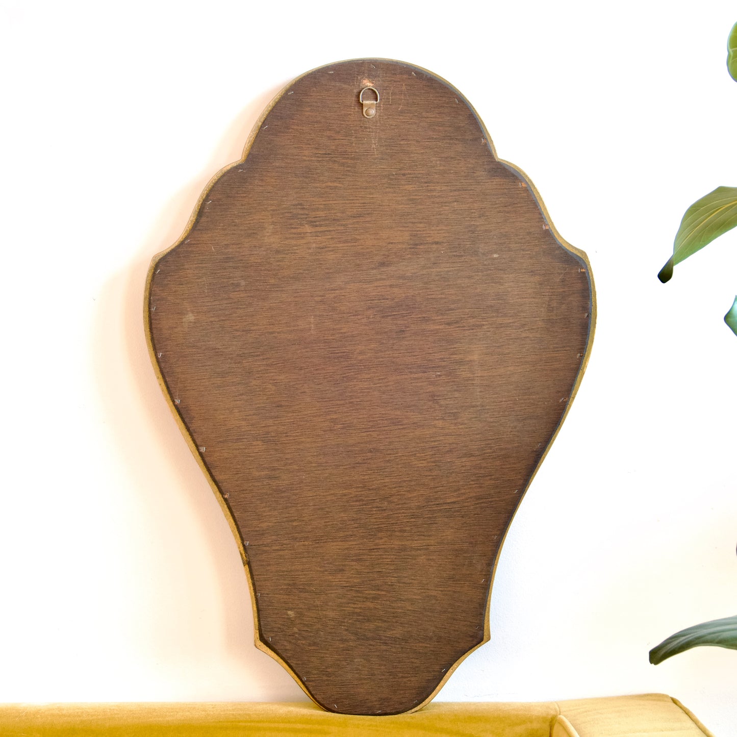 Miroir en bois doré chantourné
