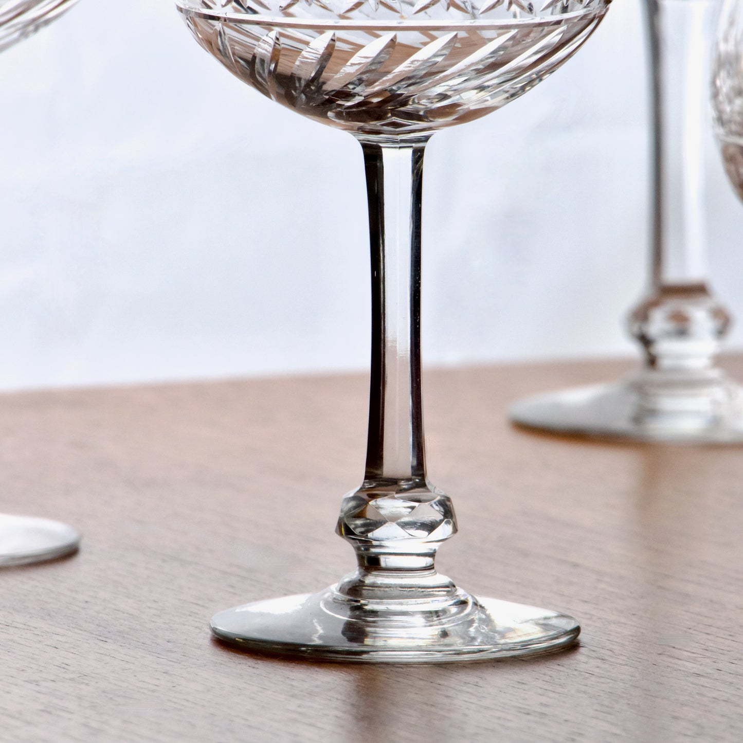 12 verres à vin anciens en cristal Villeroy & Boch "Treveris"