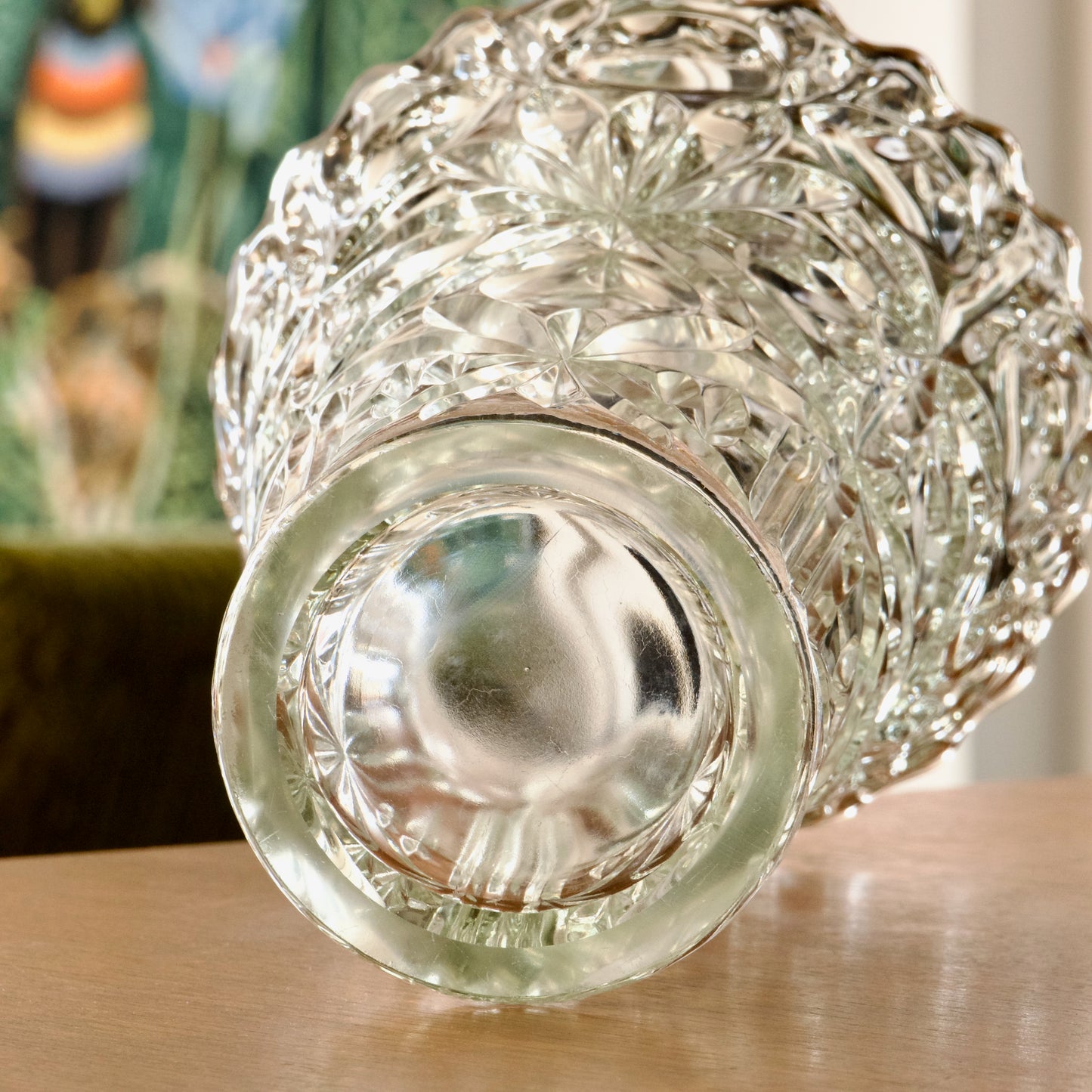 Grand vase en verre épais ciselé épis et grandes perles