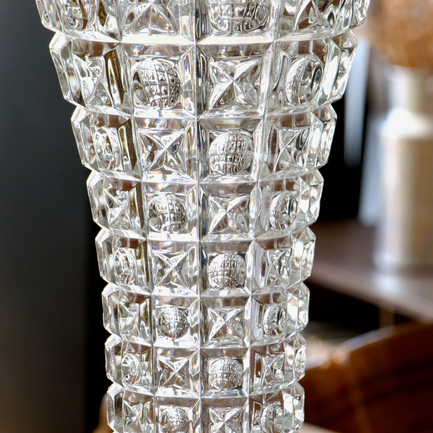 Grand vase OXO par J. Zejmon