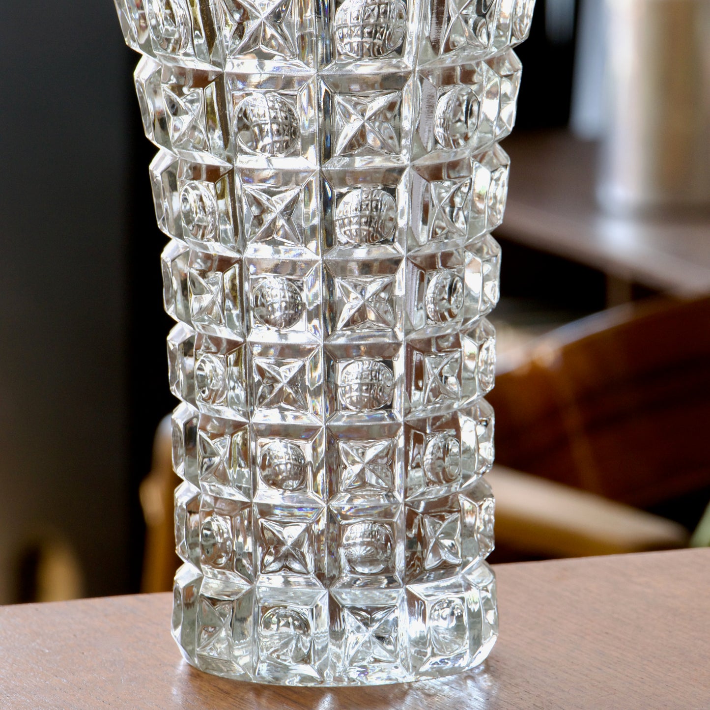 Grand vase OXO par J. Zejmon
