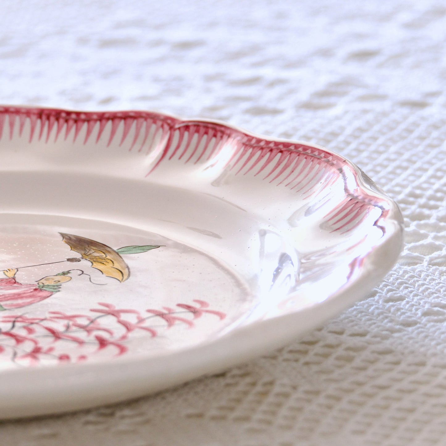 Assiette en faïence d'Art de Clamecy