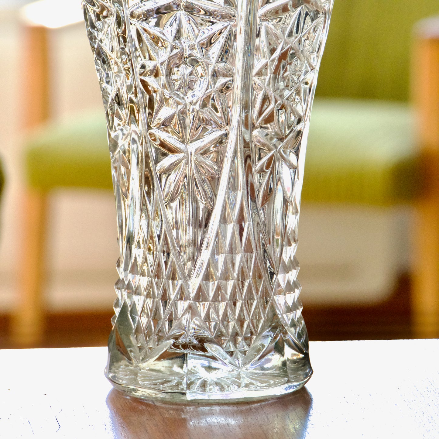 Grand vase en cristal rosaces et étoiles