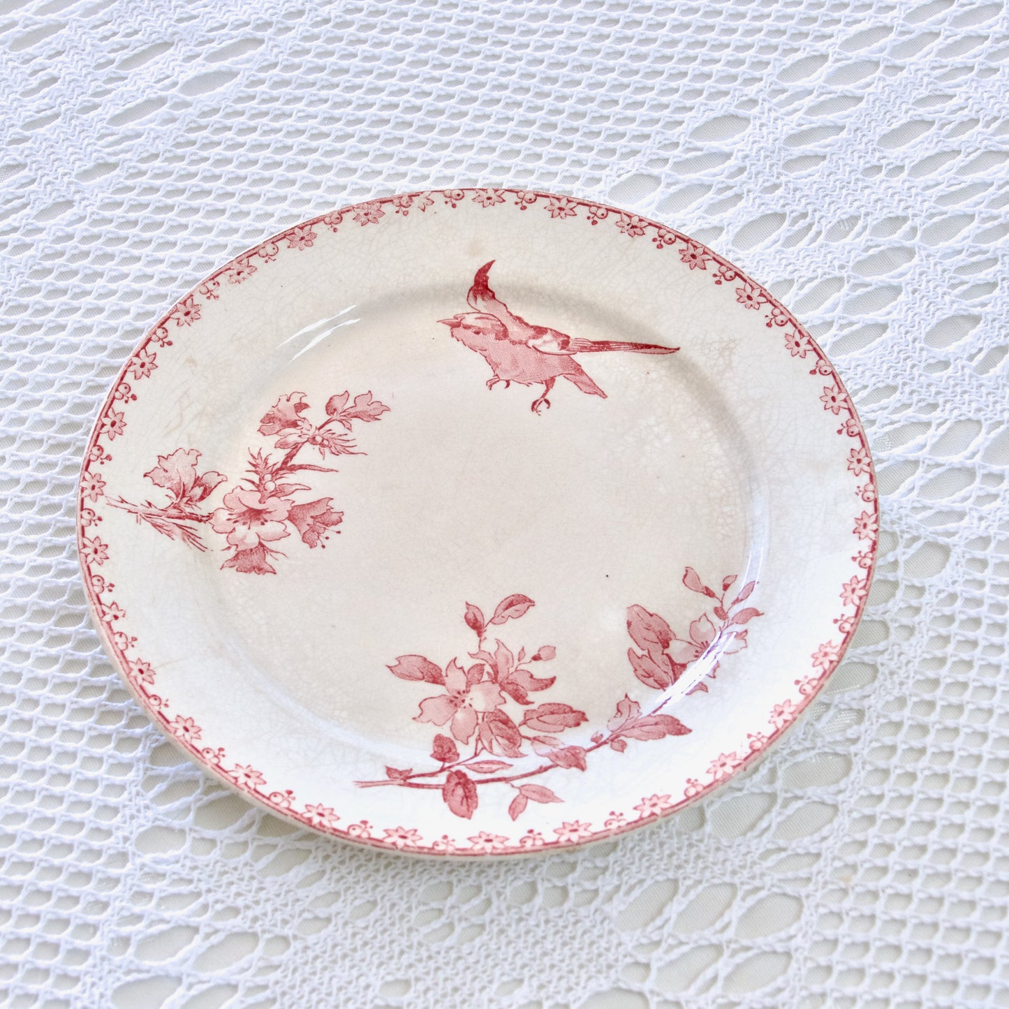 3 assiettes à dessert XIXe Sarreguemines "Favori" - terre de fer rose