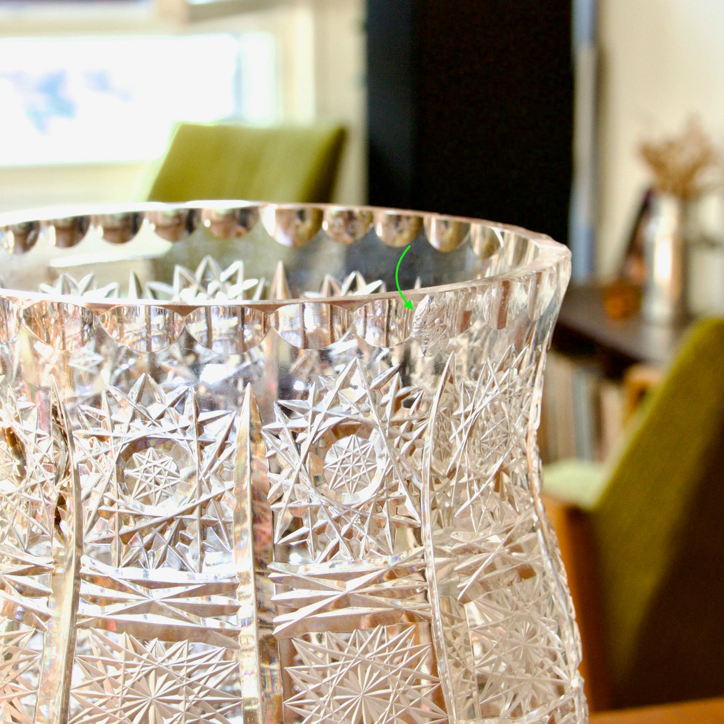 Grand vase en cristal de Bohème dentelle de la reine