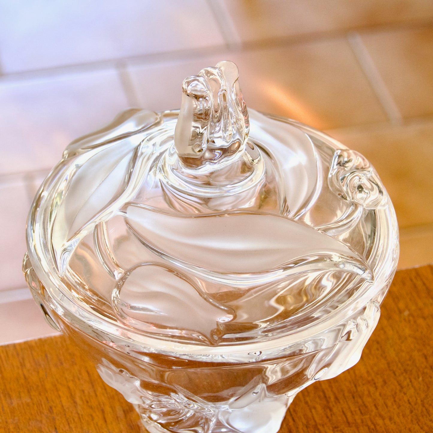 Bonbonnière vintage relief tulipes