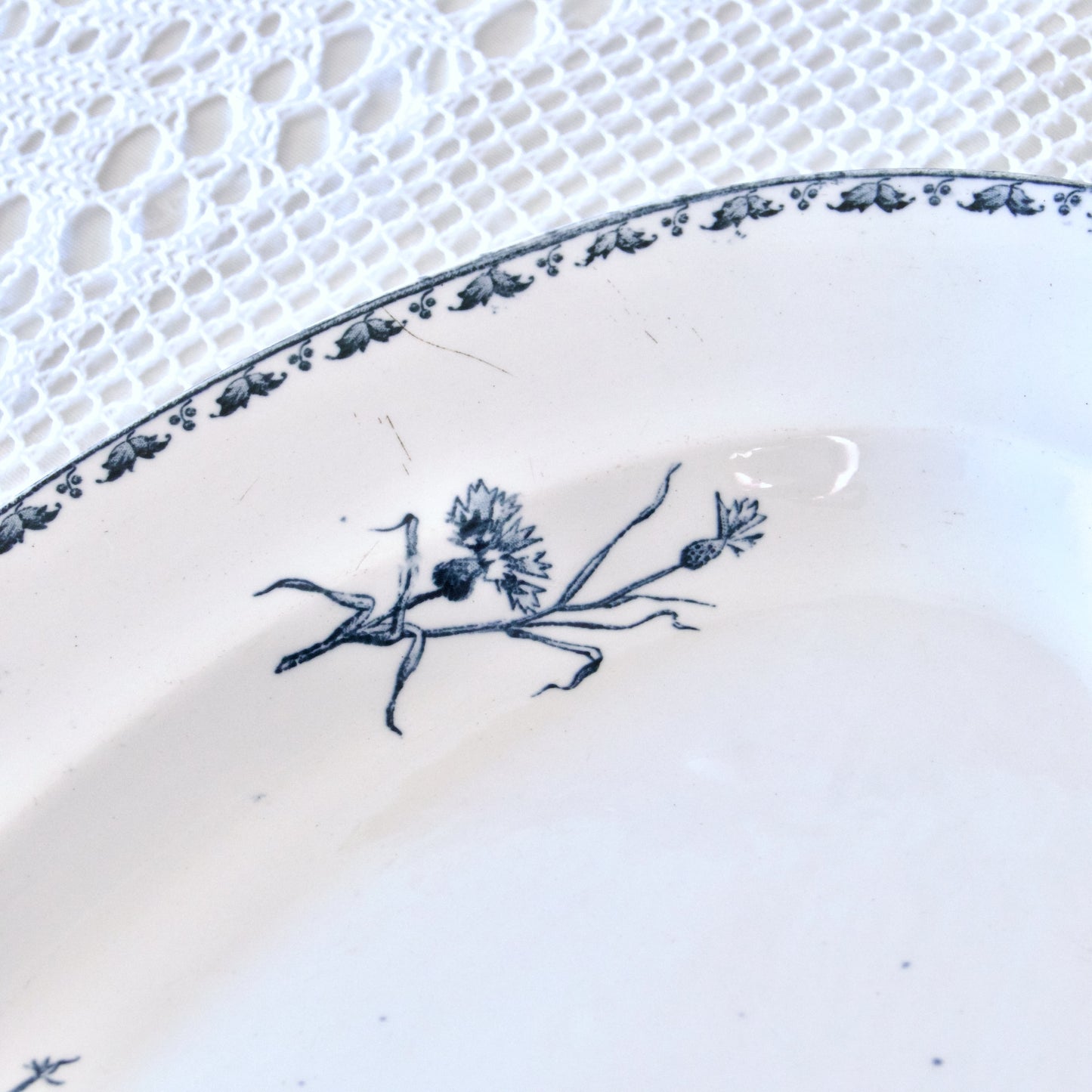 Grand plat ovale Sarreguemines "Carmen" - terre de fer