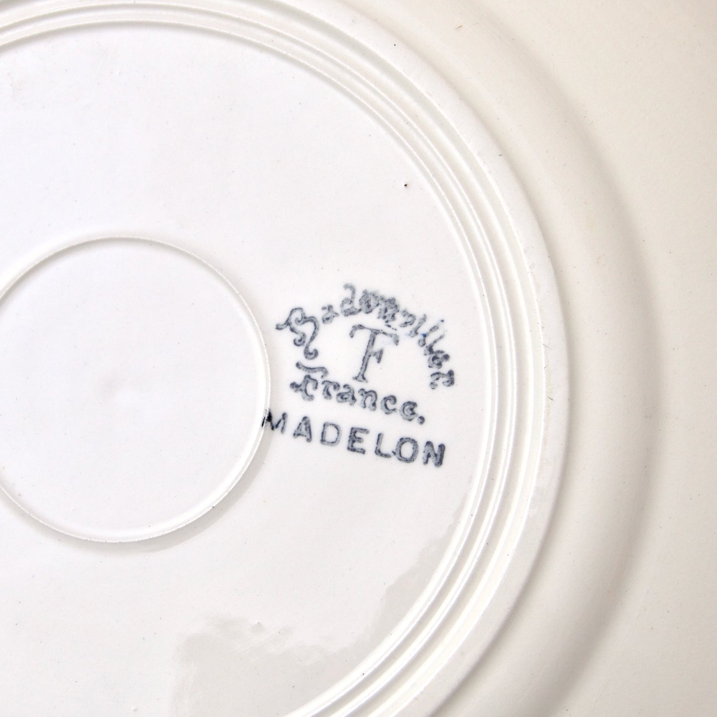 19 assiettes plates anciennes Badonviller "Madelon"