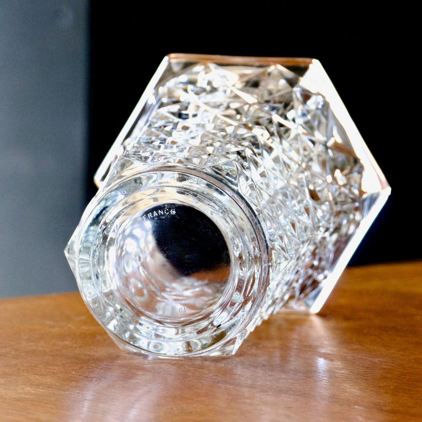 Vase vintage hexagonal relief diamants