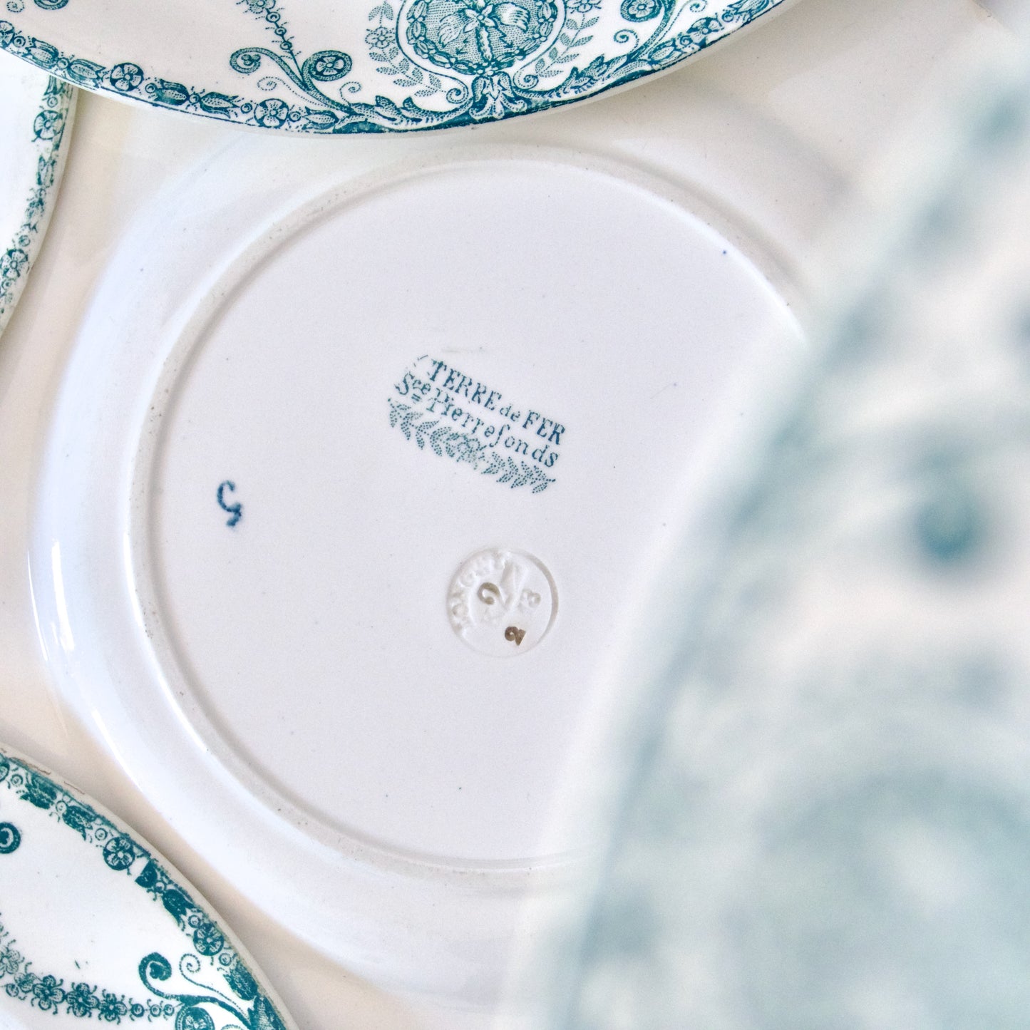 6 assiettes plates Longwy "Pierrefonds" - terre de fer