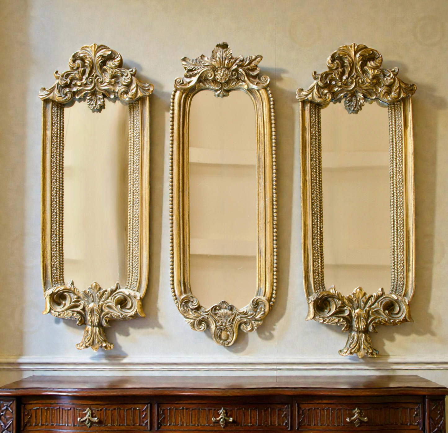 Triptyque de miroirs dorés baroques