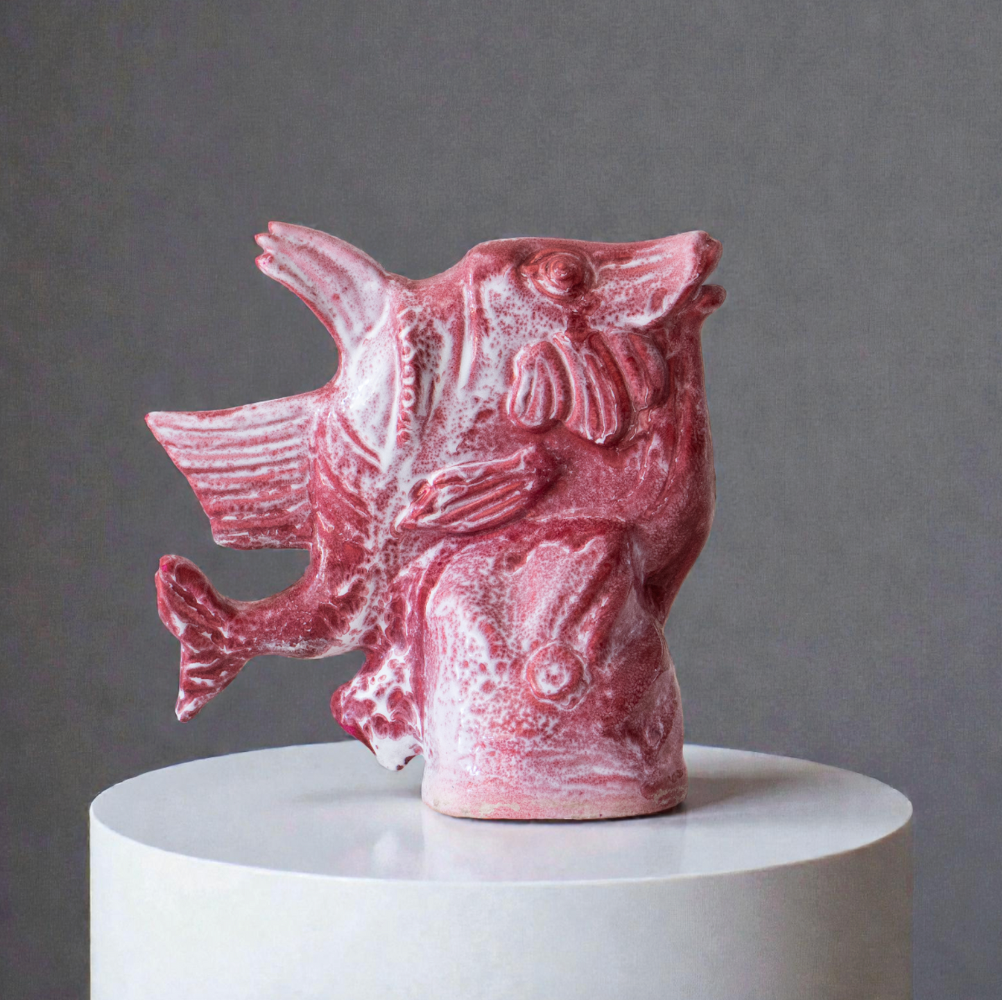 Statuette poisson en céramique émaillé écume