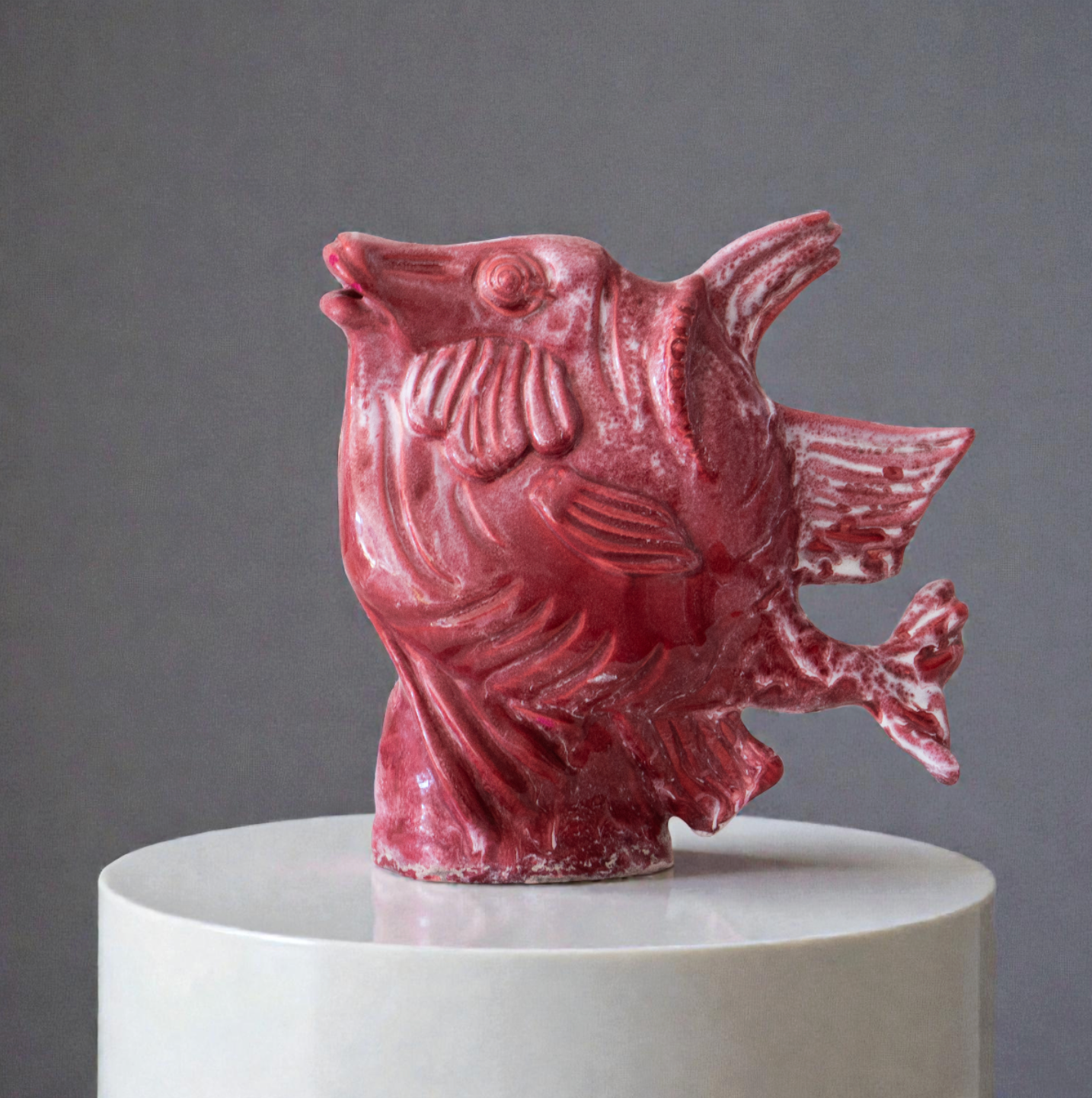 Statuette poisson en céramique émaillé écume