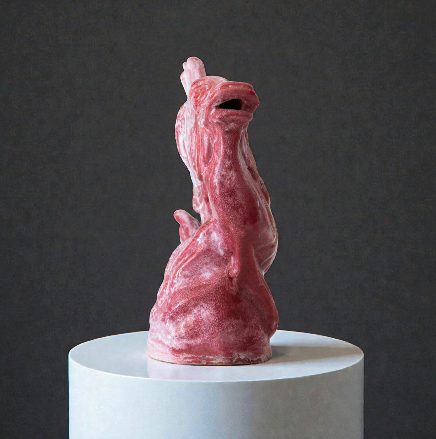 Statuette poisson en céramique émaillé écume