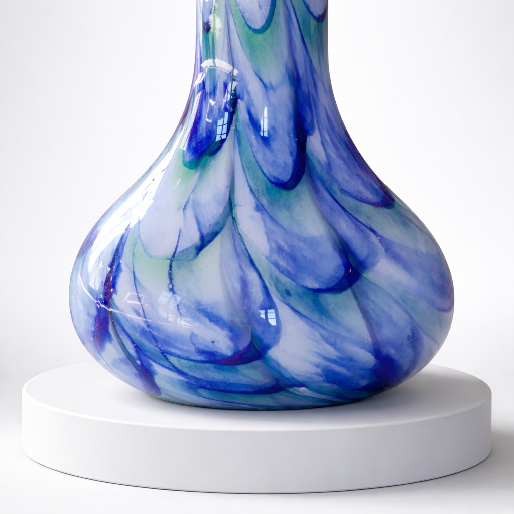 Grand vase de Murano en verre opalin soufflé