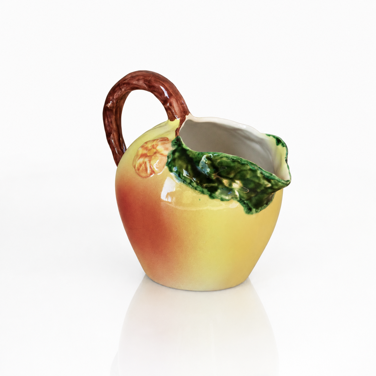 Carafe en barbotine forme de pomme What's