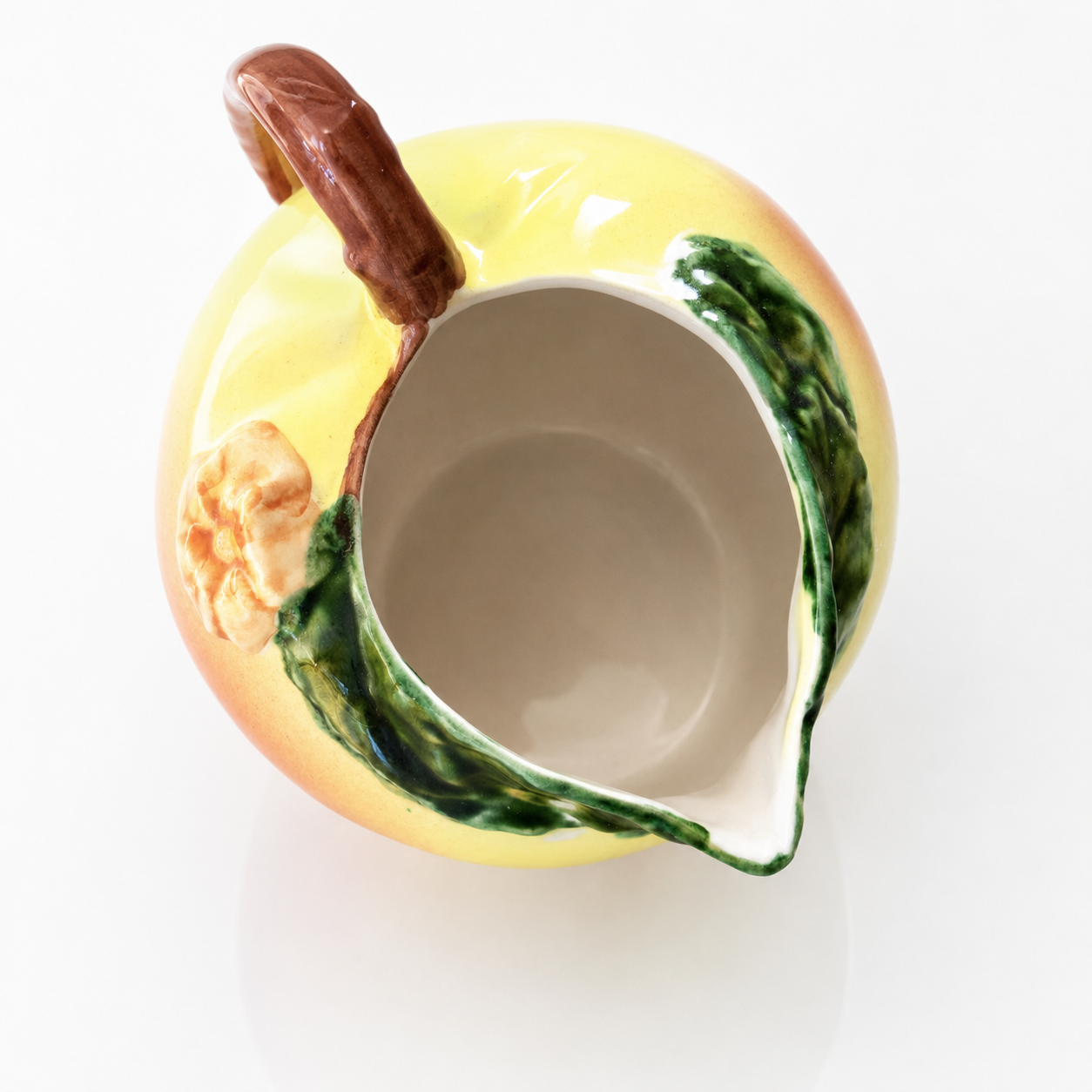 Carafe en barbotine forme de pomme What's