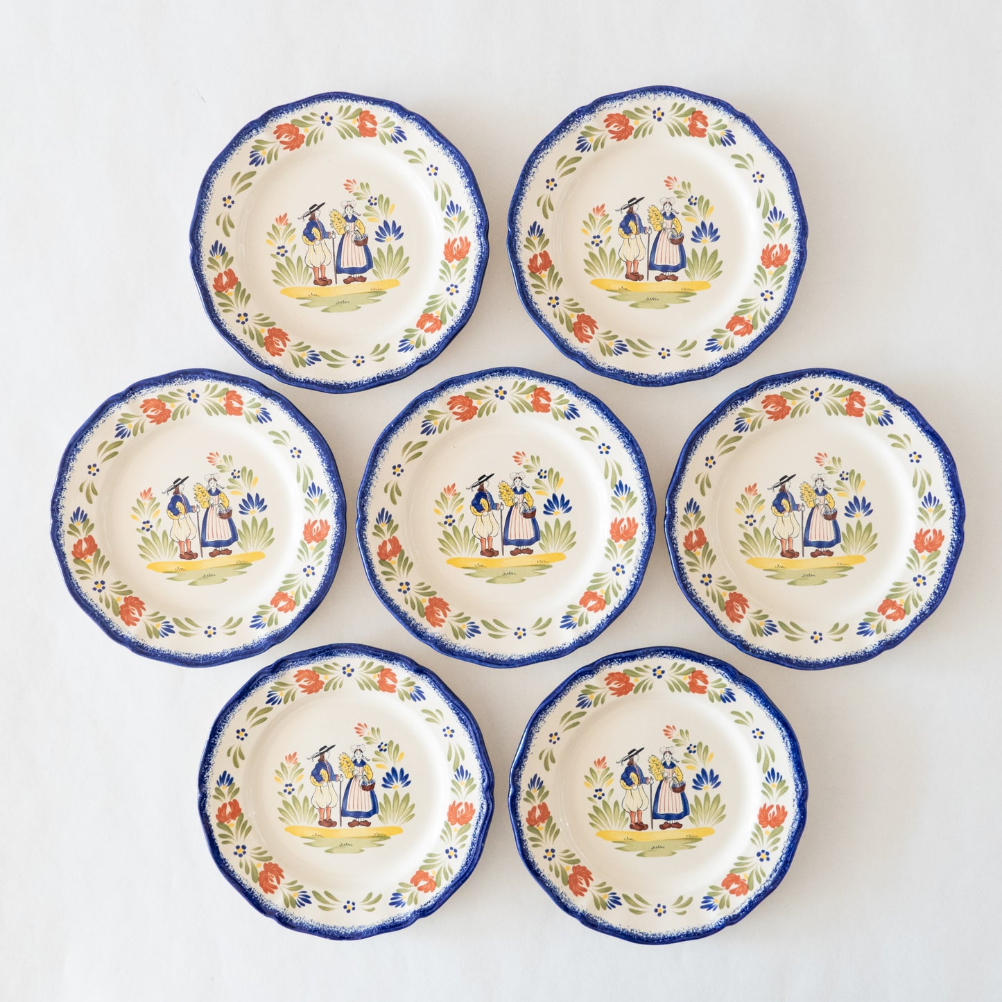 7 assiettes KG France décor breton