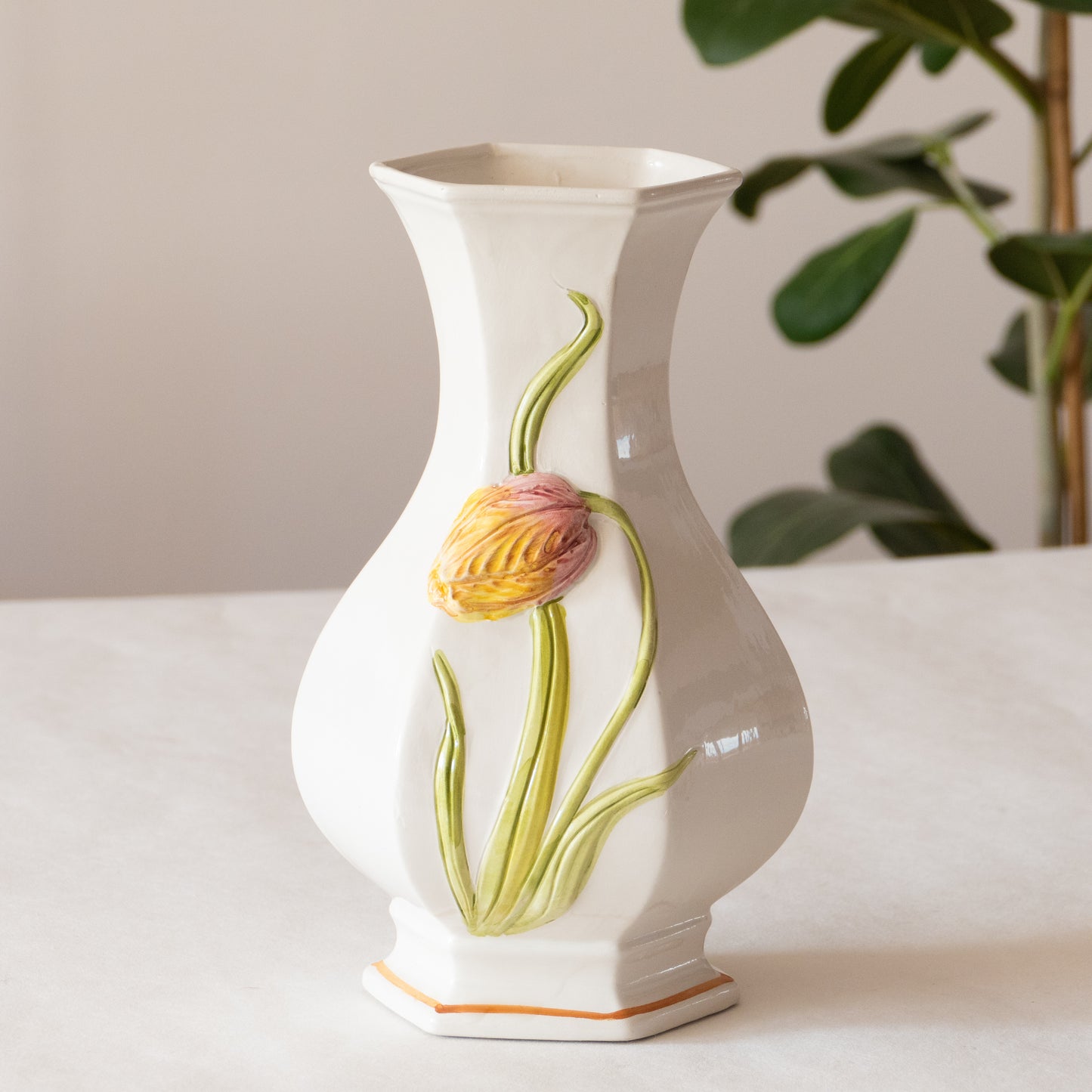 Vase Bassano relief tulipe