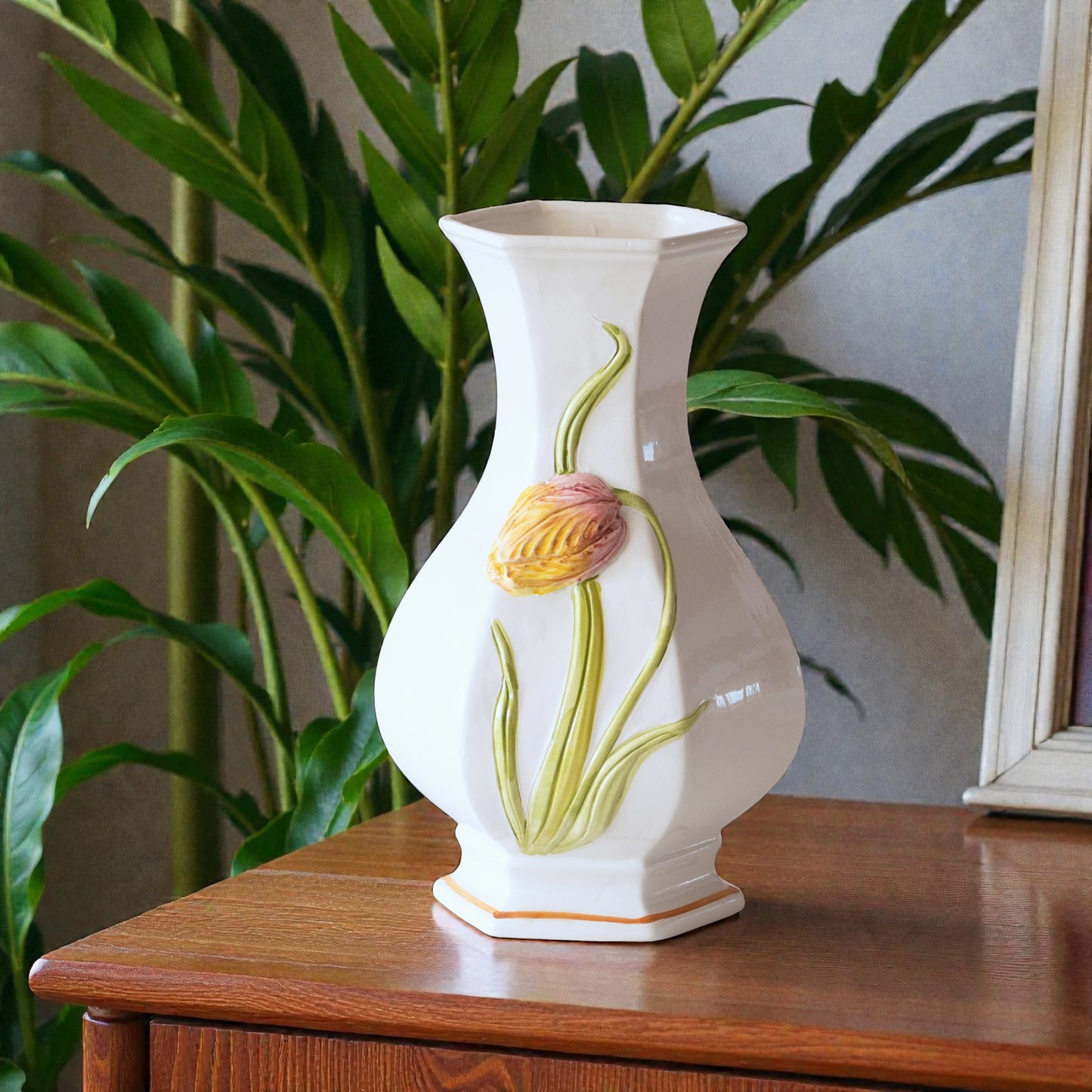 Vase Bassano relief tulipe